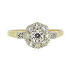 Gänseblümchen-Cluster-Ring mit Diamant