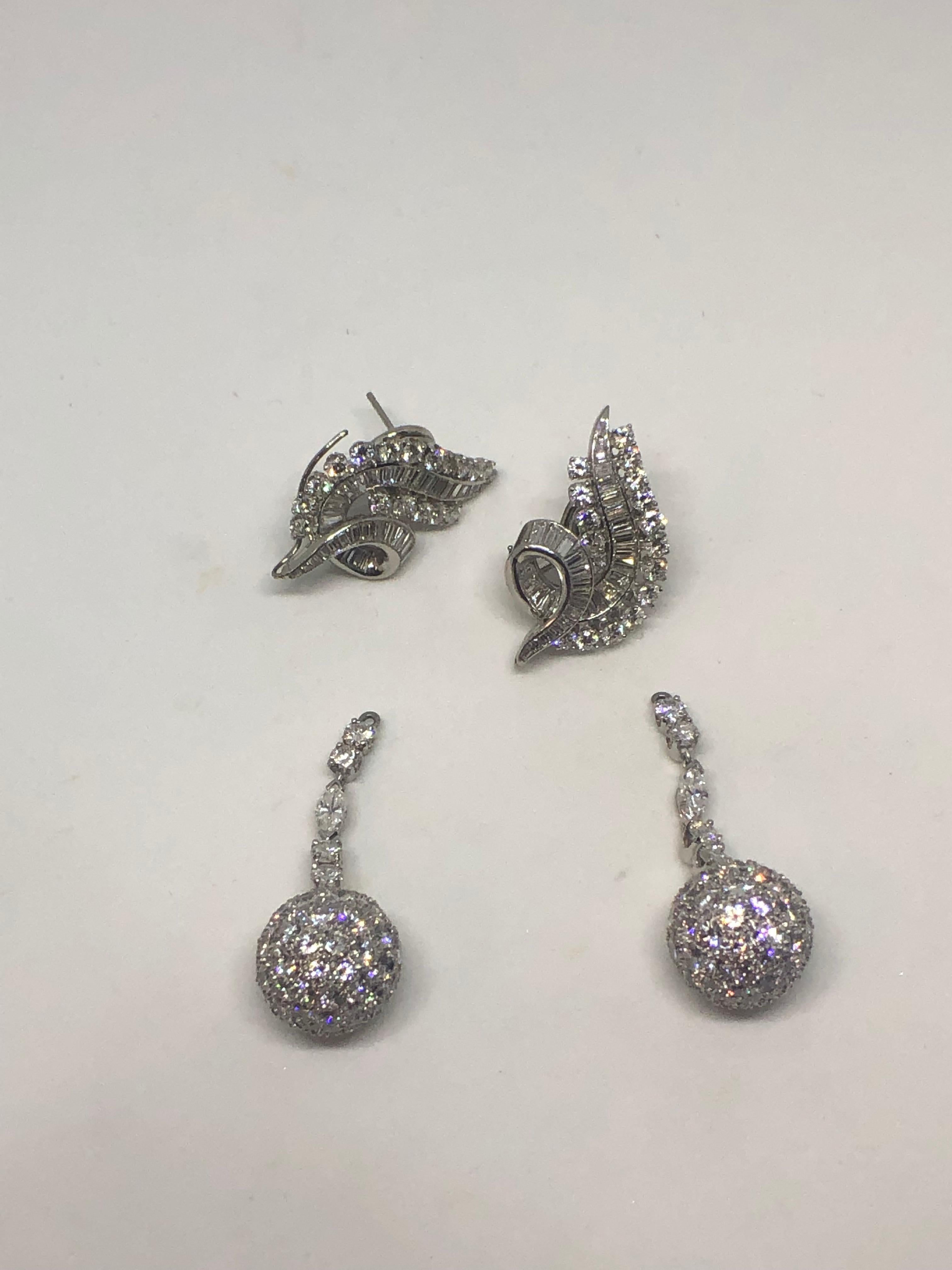 Vintage Diamond Drop Earrings in Platinum In Good Condition For Sale In Mansfield, OH