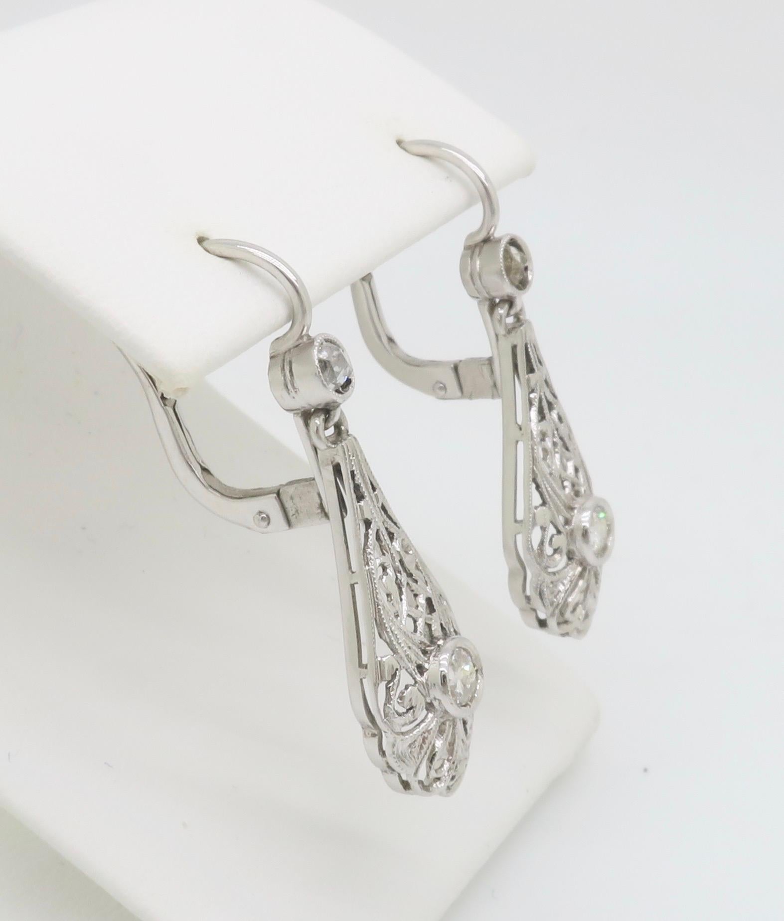 De las mujeres Pendientes de gota de diamante vintage en platino en venta