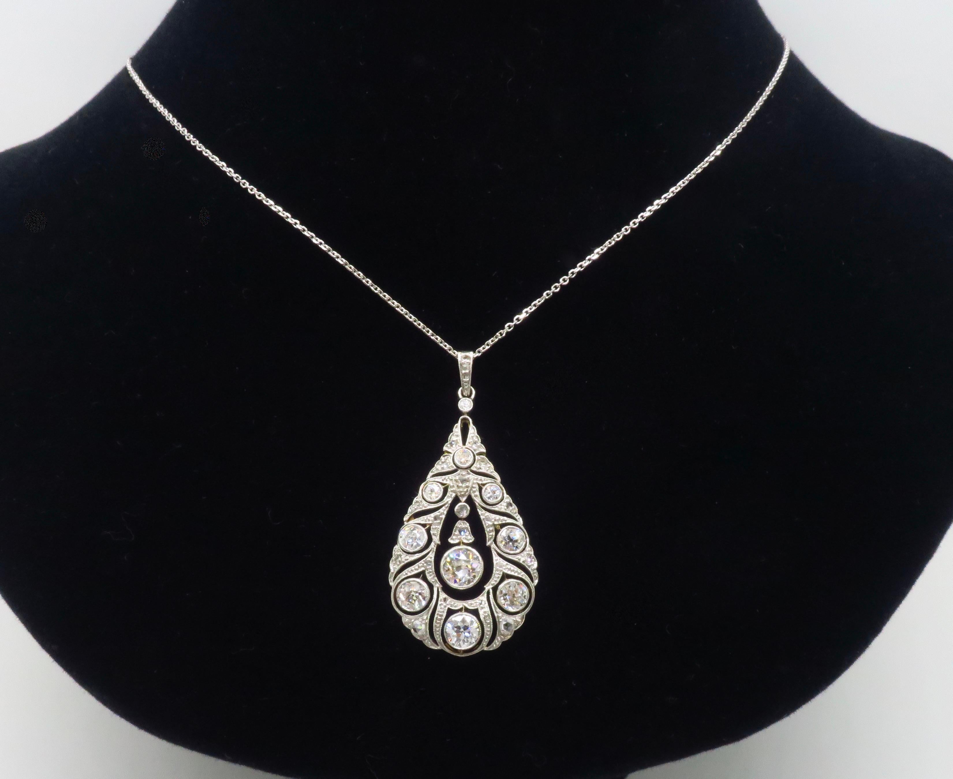Vintage Diamond Drop Pendant Made in 18karat White and Yellow Gold  For Sale 5