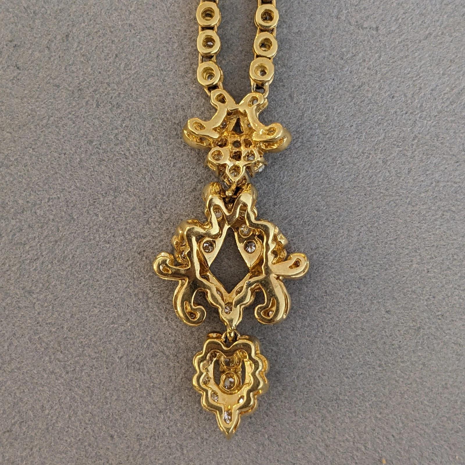 Collier pendentif vintage à diamant 2 cttw en or jaune 18k Pour femmes en vente