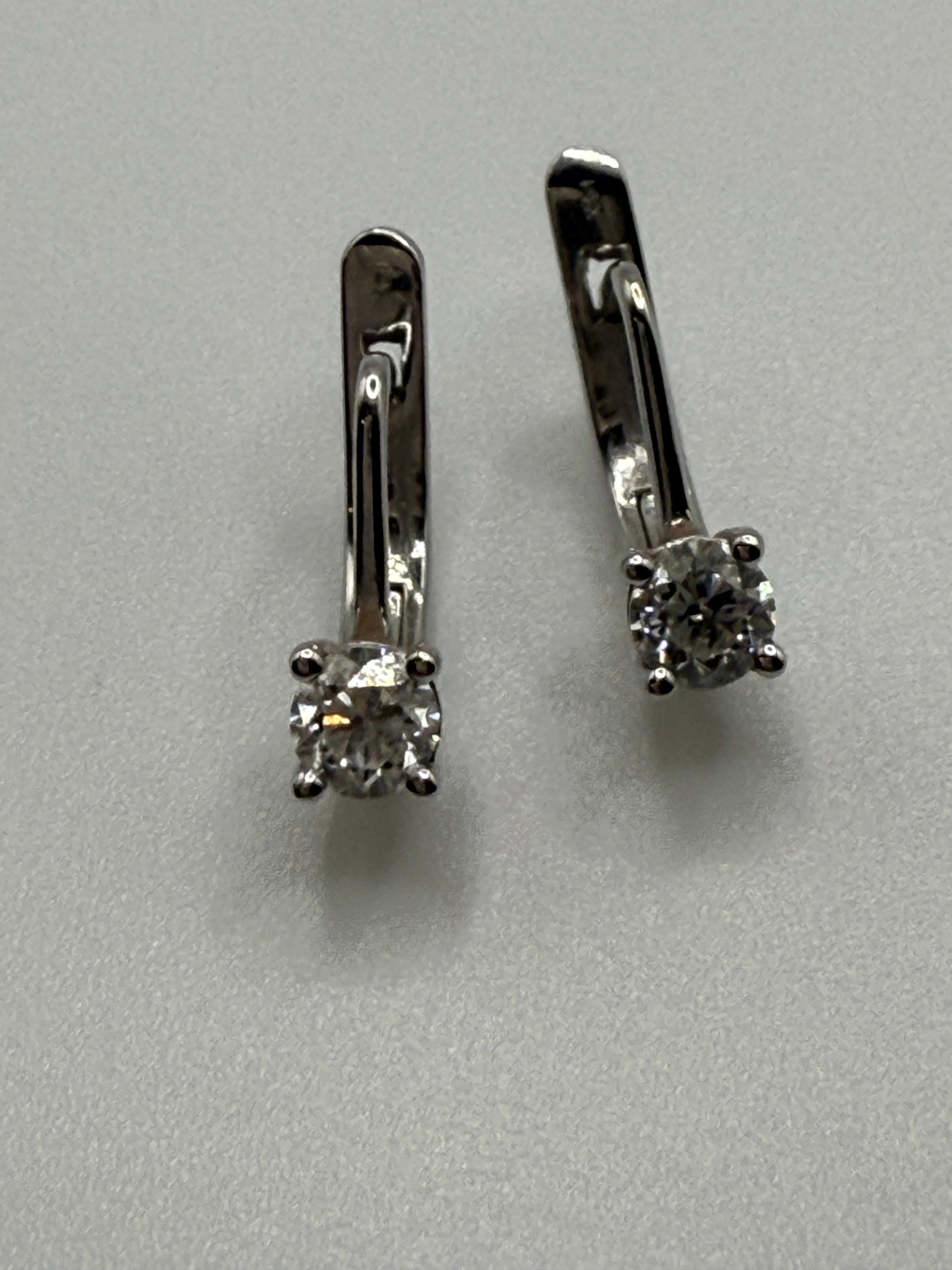 Vintage diamond earrings 0.60ct European closure english lock style earrings 14K For Sale 1