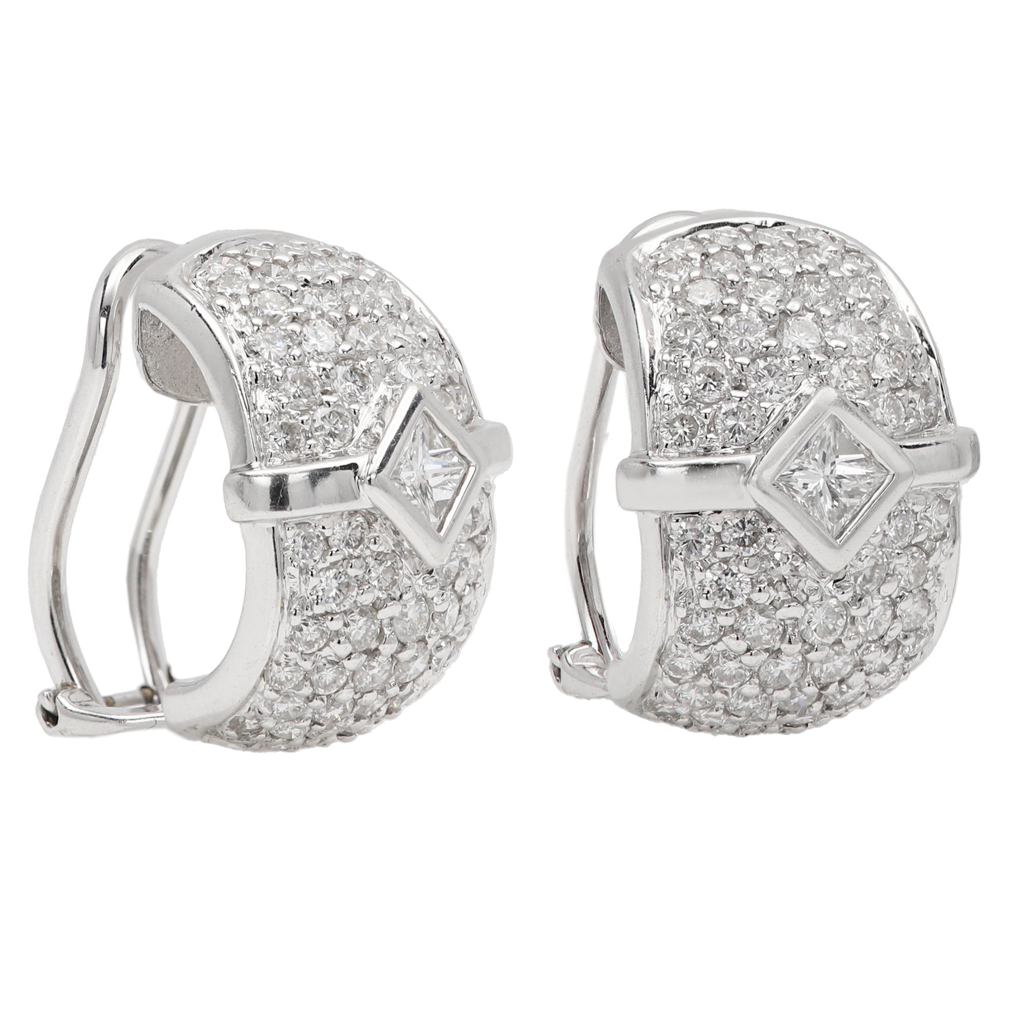 Fancy Diamond Earrings Omega Lock 18 Karat White Gold Vintage Diamonds Earring In Excellent Condition For Sale In Brooklyn, NY