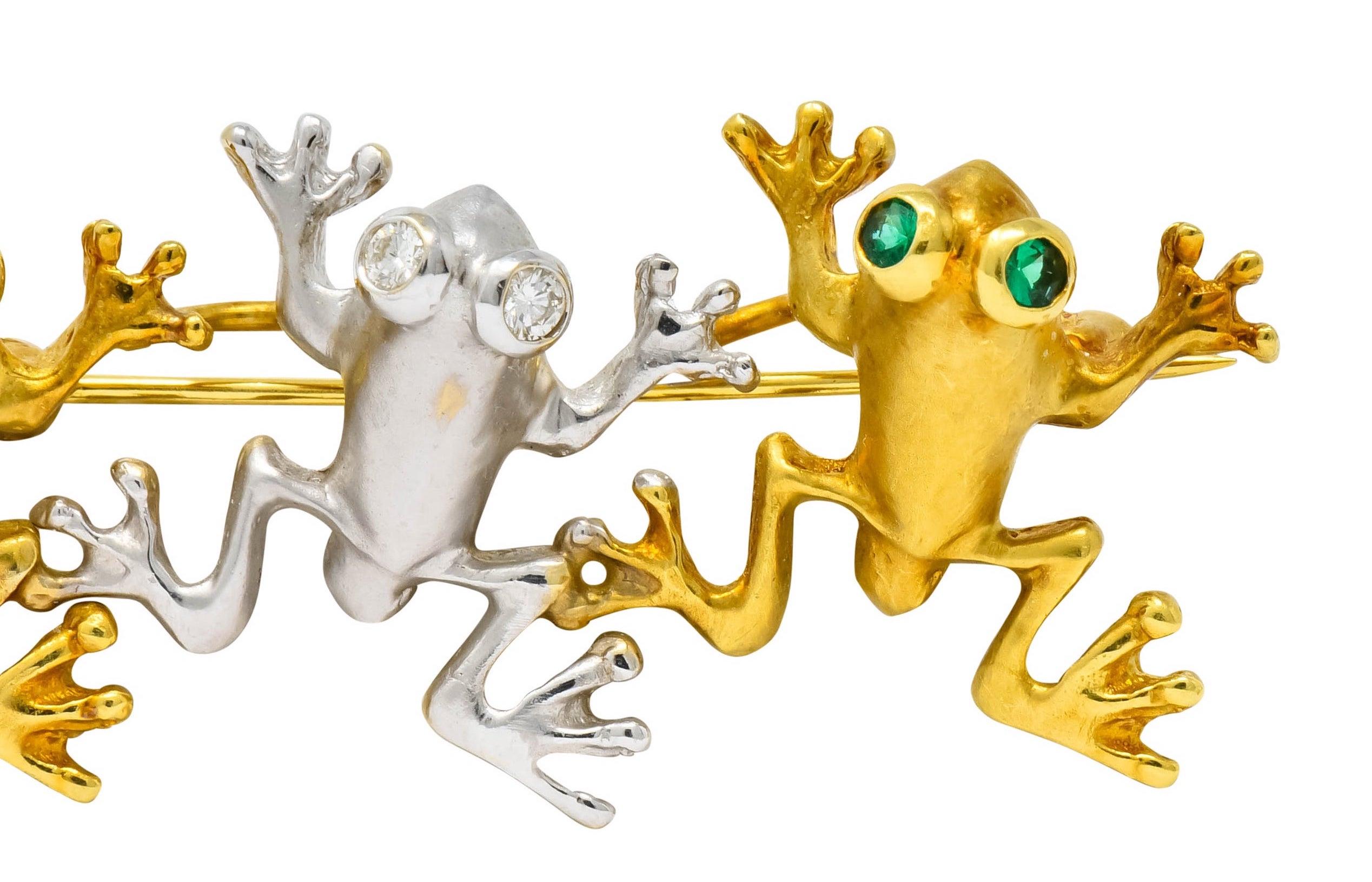 Vintage Diamond Emerald 18 Karat Two-Tone Gold Frog Brooch, circa 1990s In Excellent Condition In Philadelphia, PA