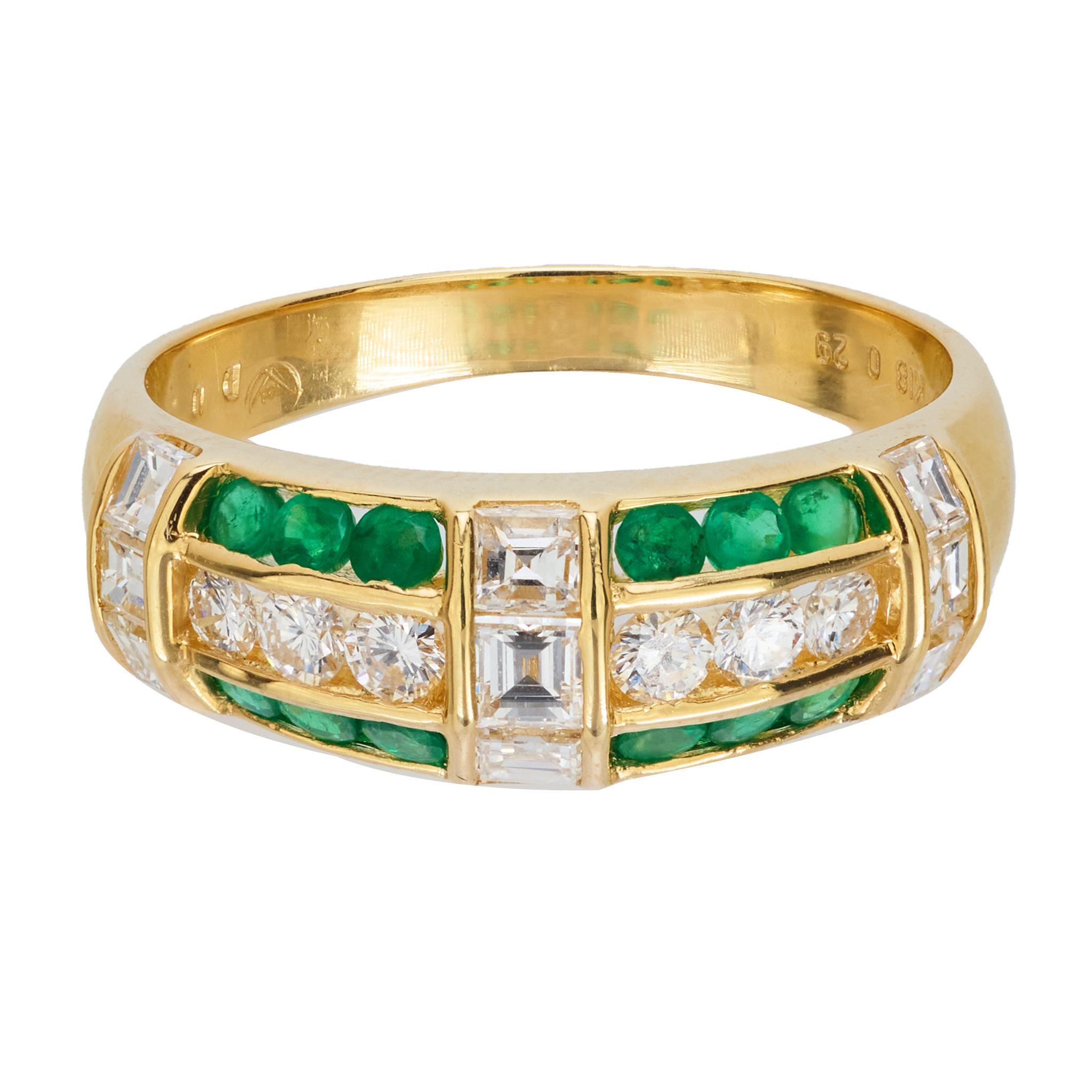Brilliant Cut Vintage diamond emerald 18k yellow gold band For Sale