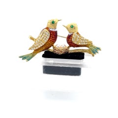 Vintage Diamond Emerald and Pearl 18K Yellow Gold Love Bird Brooch 1960s