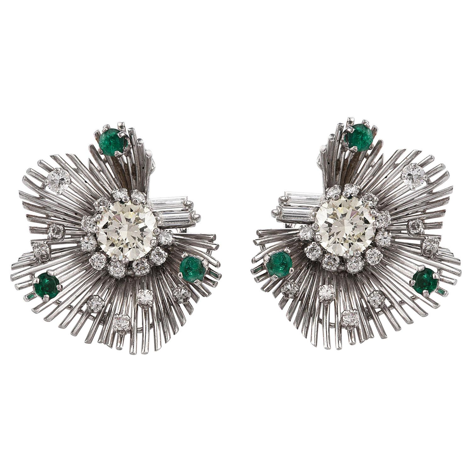 Vintage Diamond Emerald Platinum Starburst Floral Earrings For Sale