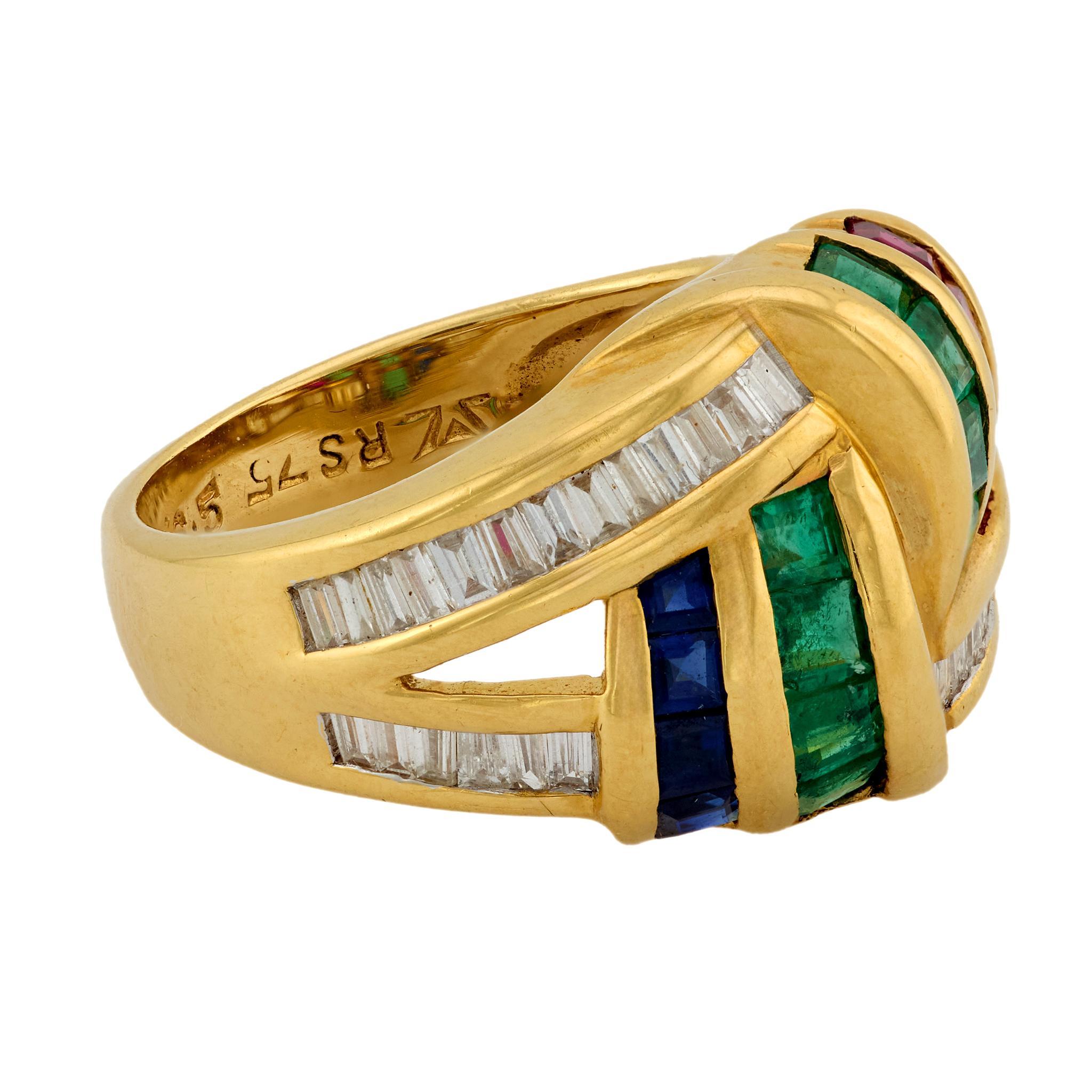 Taglio baguette Anello cocktail vintage con diamante, smeraldo, rubino e zaffiro in oro giallo 18 carati in vendita