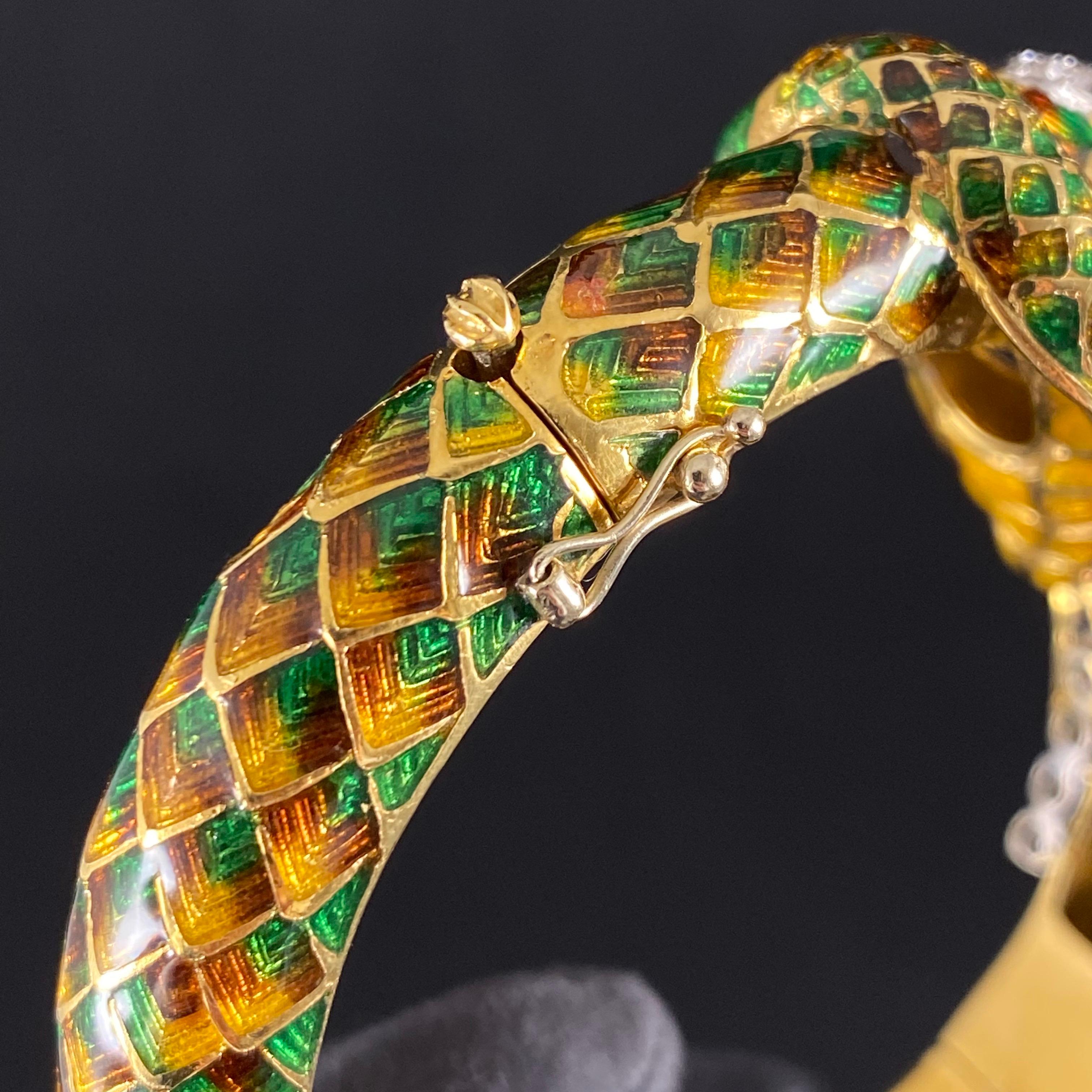 Vintage Diamond Enamel Serpent Snake Bangle Bracelet Yellow Gold, Portugal 1970s 1