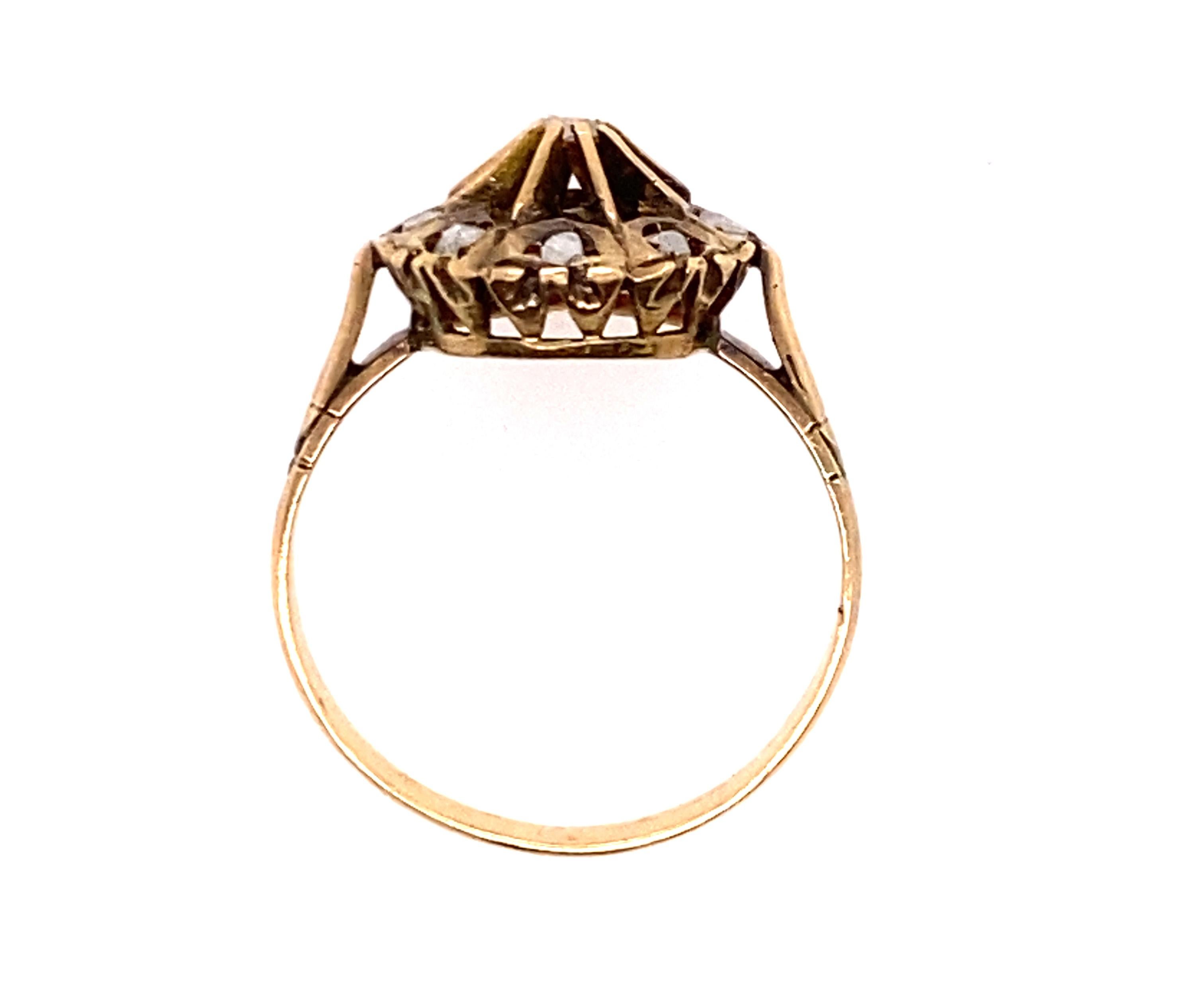 Echtes Original 1800-1830 georgischen antiken Diamantring .40ct Rose Cut 14K Gelbgold

 

Echte Diamanten im Rosenschliff, natürlich abgebaut

Echter antiker Ring wurde vor fast 200 Jahren von Hand gefertigt

Atemberaubende handgeschnitzte