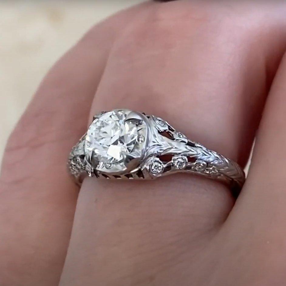 Diamant de fiançailles de taille européenne ancienne (environ 0,7 carat), platine Pour femmes en vente