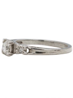 Vintage Diamond Engagement Ring 0.45 Carat I-VS1, circa 1940s