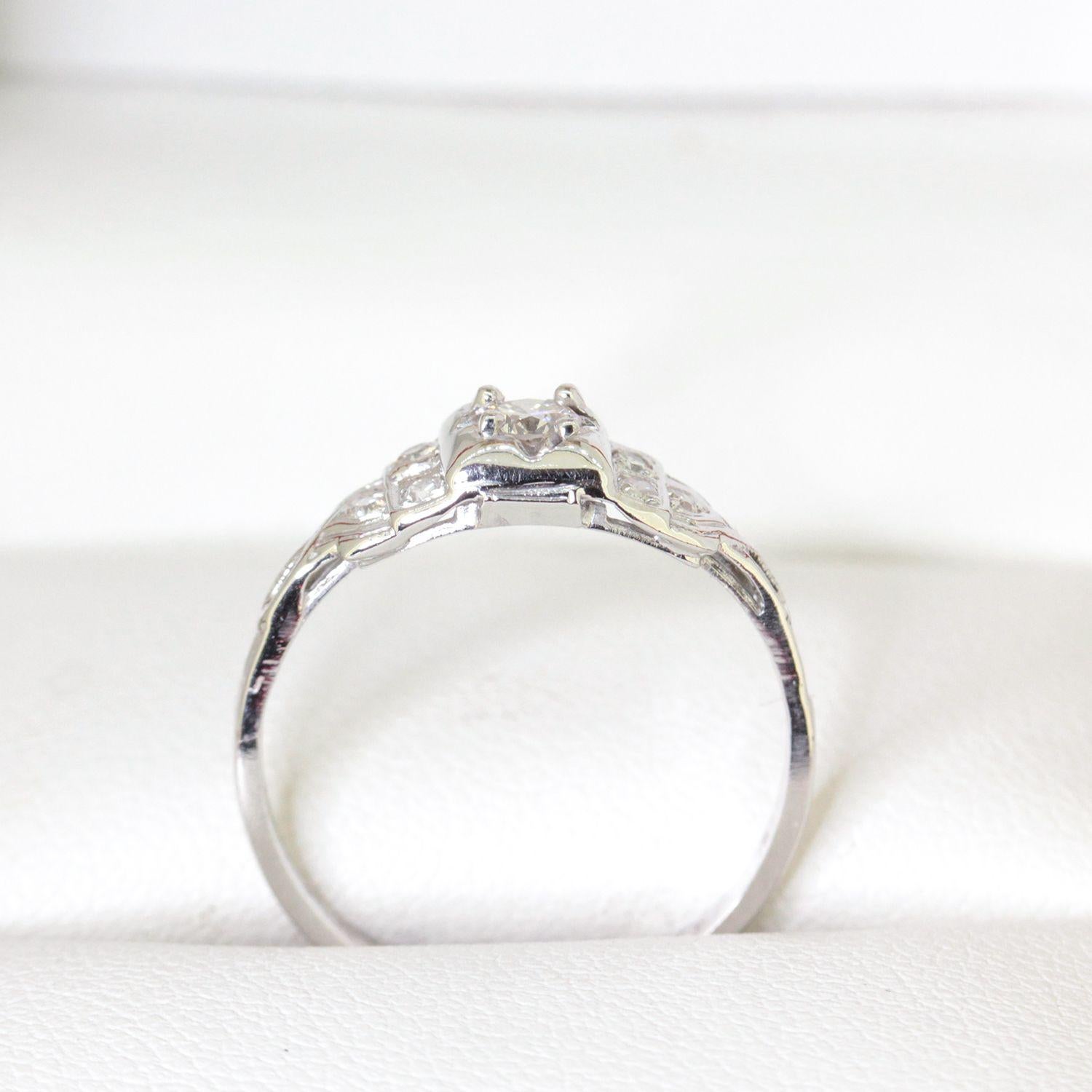 Round Cut Vintage Diamond Engagement Ring, Antique Filigree Ring, White Gold For Sale