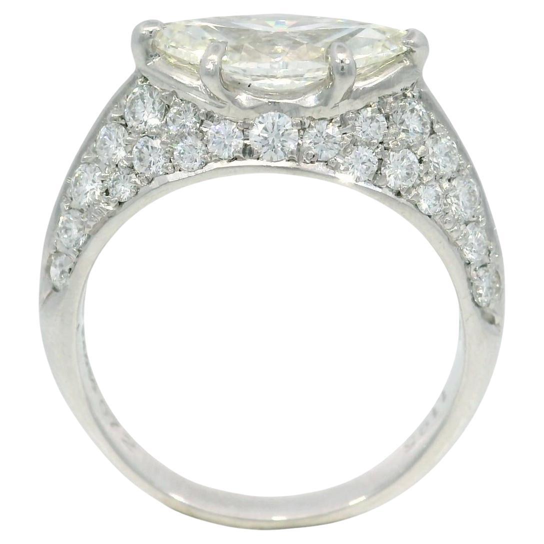Anillo de compromiso de diamantes vintage East West Marquise Pave Set Montaje en platino en venta