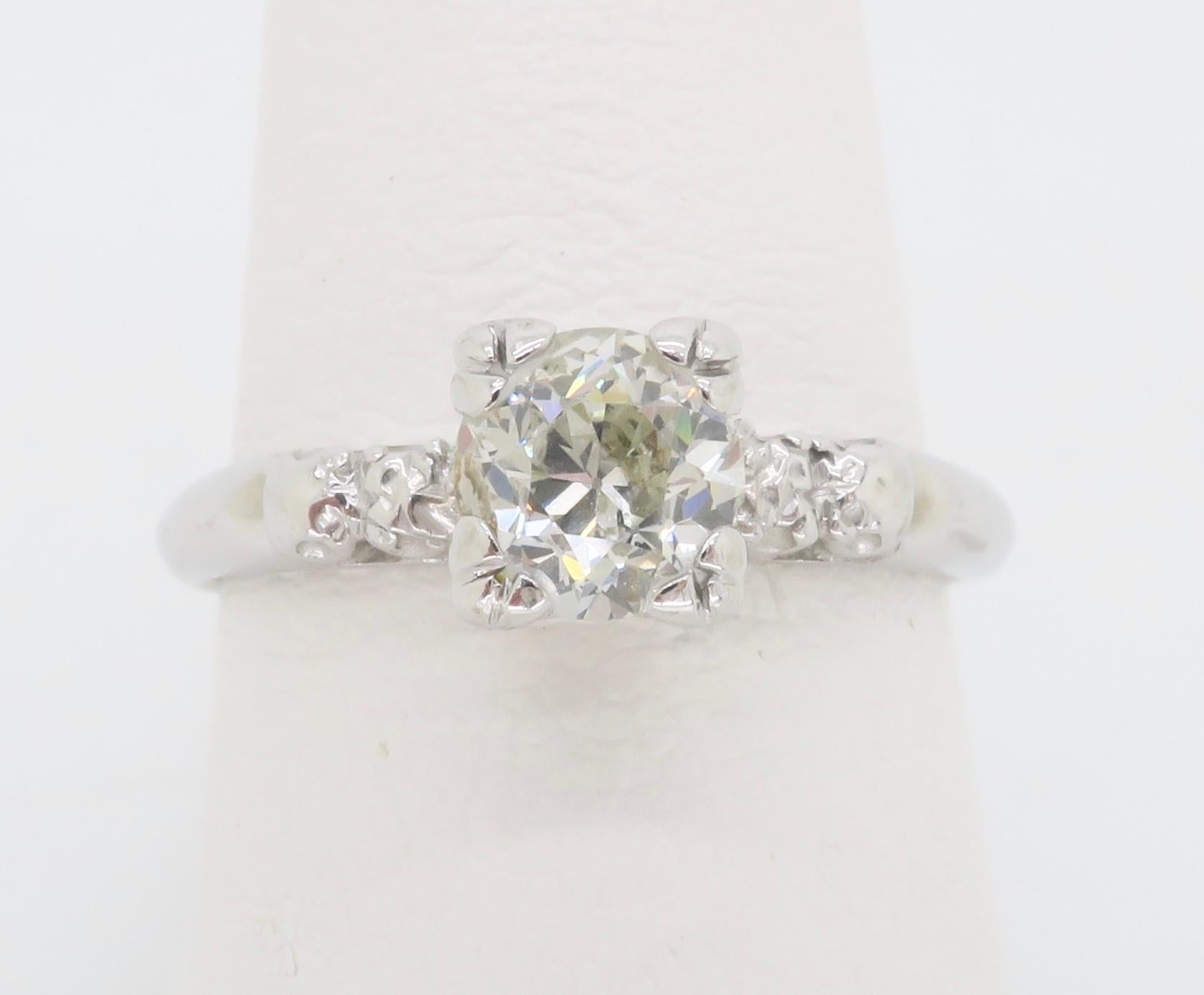 Vintage-Verlobungsring mit Diamanten  (Alteuropäischer Brillantschliff) im Angebot