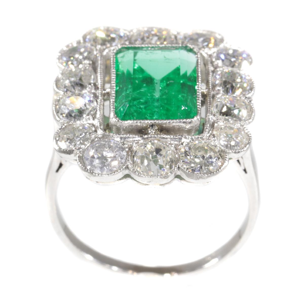 Retro Vintage Diamond Engagement Ring with Certified Untreated Natural Emerald For Sale