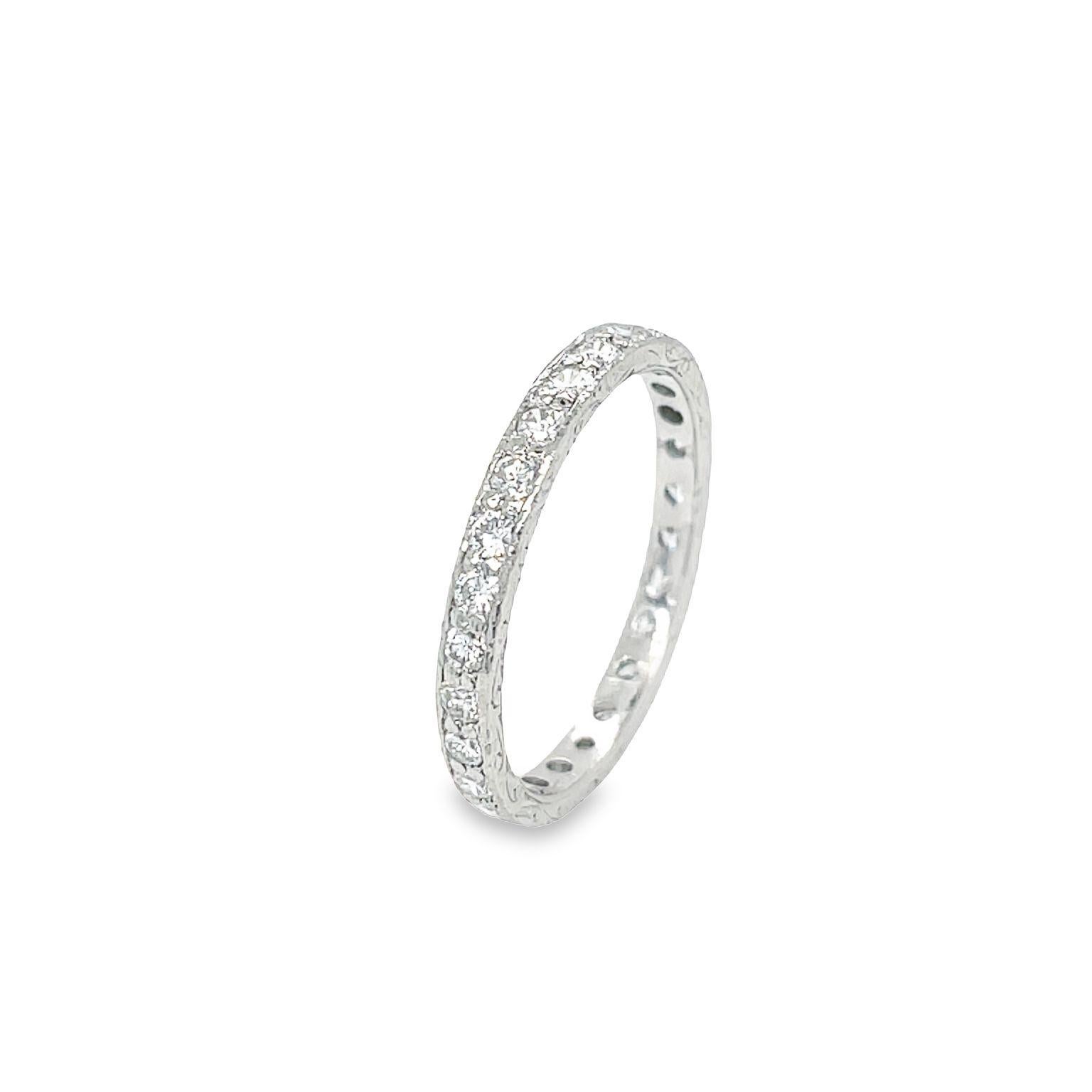 Vintage Diamond Eternity Ring in Platinum In Good Condition For Sale In beverly hills, CA
