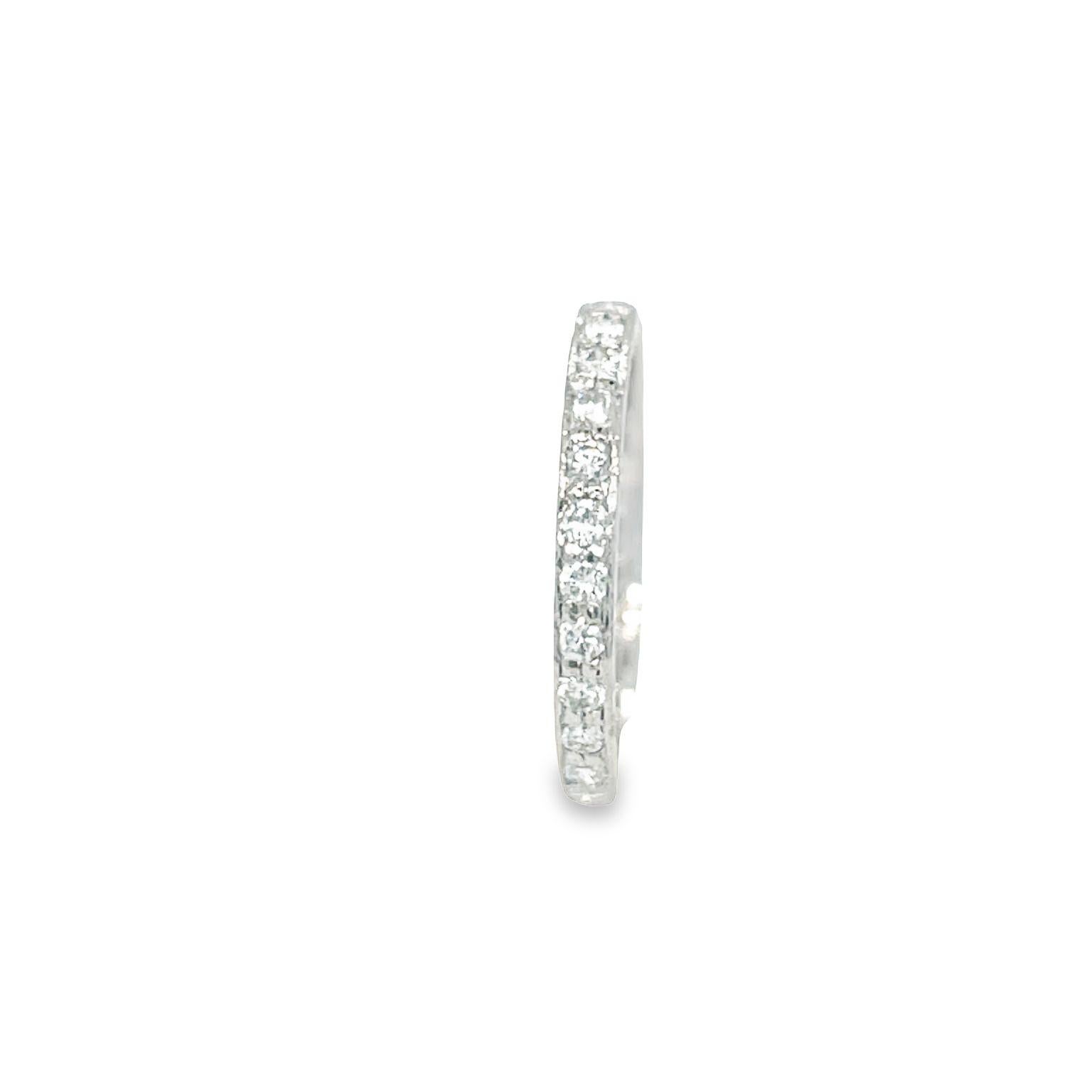 Vintage Diamond Eternity Ring in Platinum For Sale 1