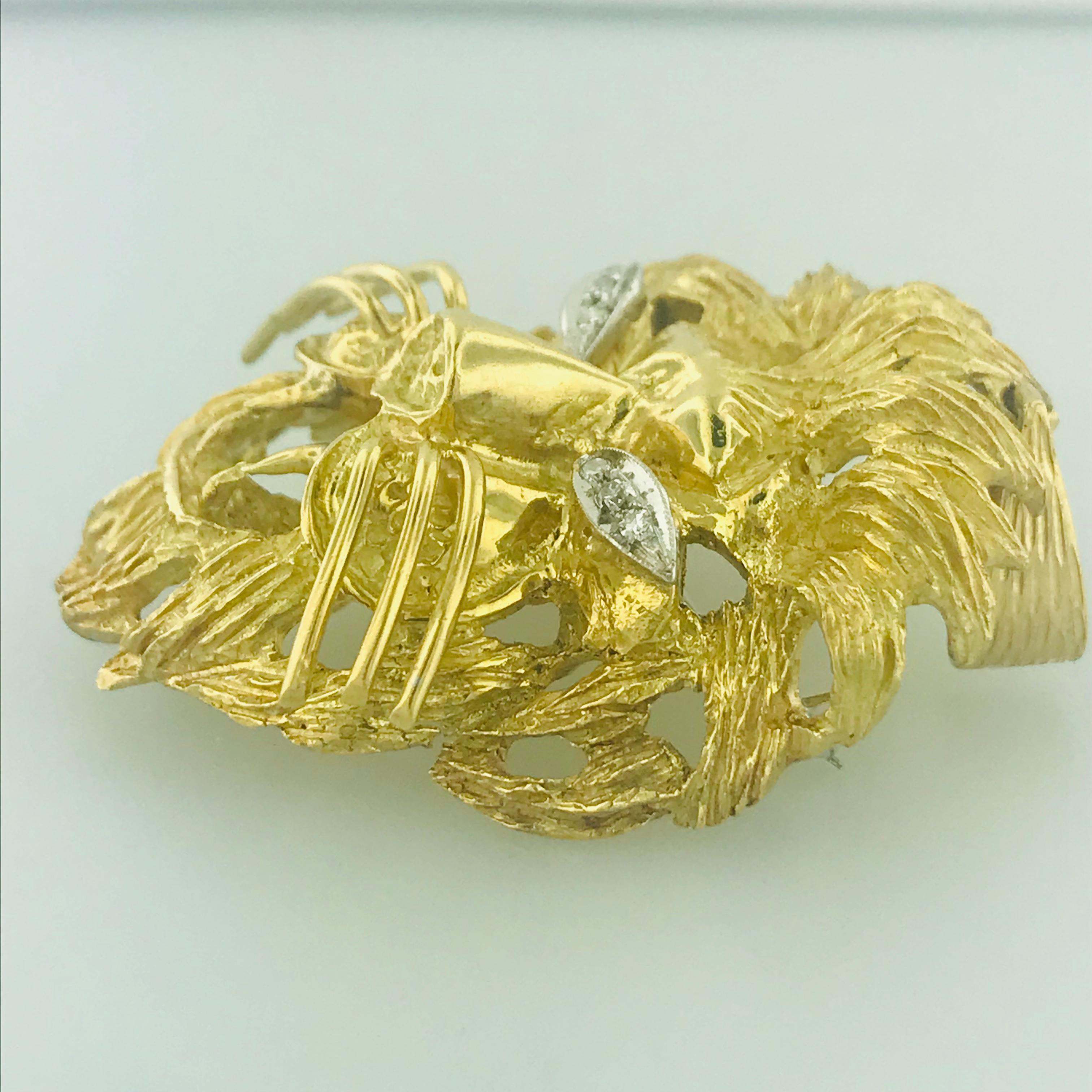 Vintage Lion Diamond Eye'd Brooch Pin and Pendant in 18 Karat Yellow Gold In New Condition In Austin, TX