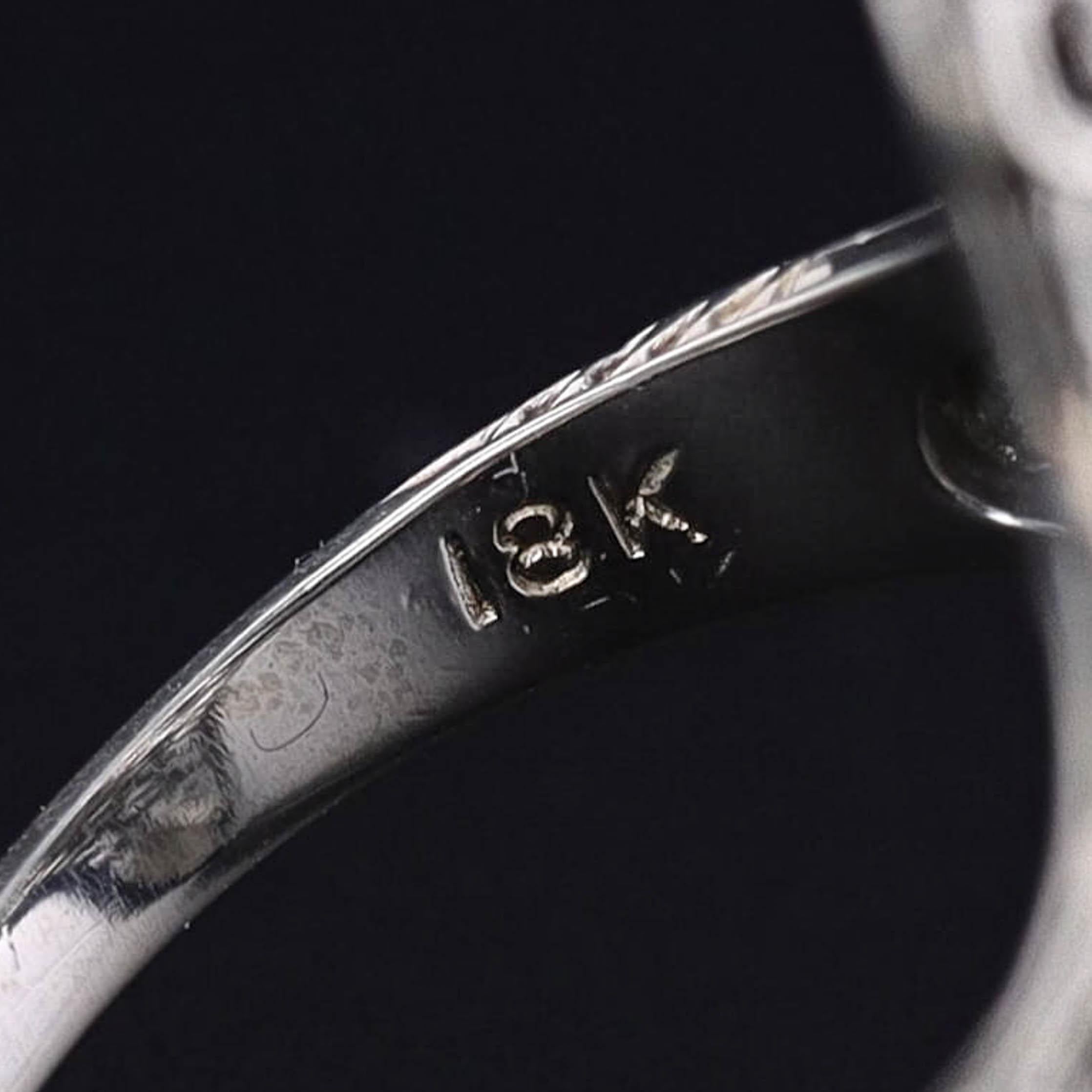 Vintage Diamond Filigree Ring of 18k White Gold In Good Condition For Sale In Lewisburg, PA