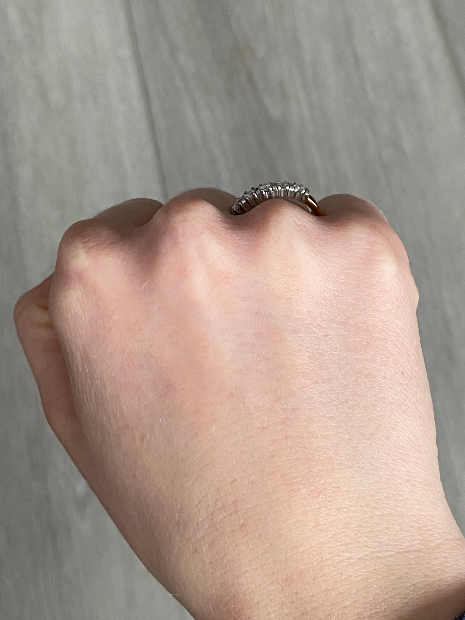 Diamant- Fünf-Stein-Ring aus 18 Karat Gold Damen im Angebot