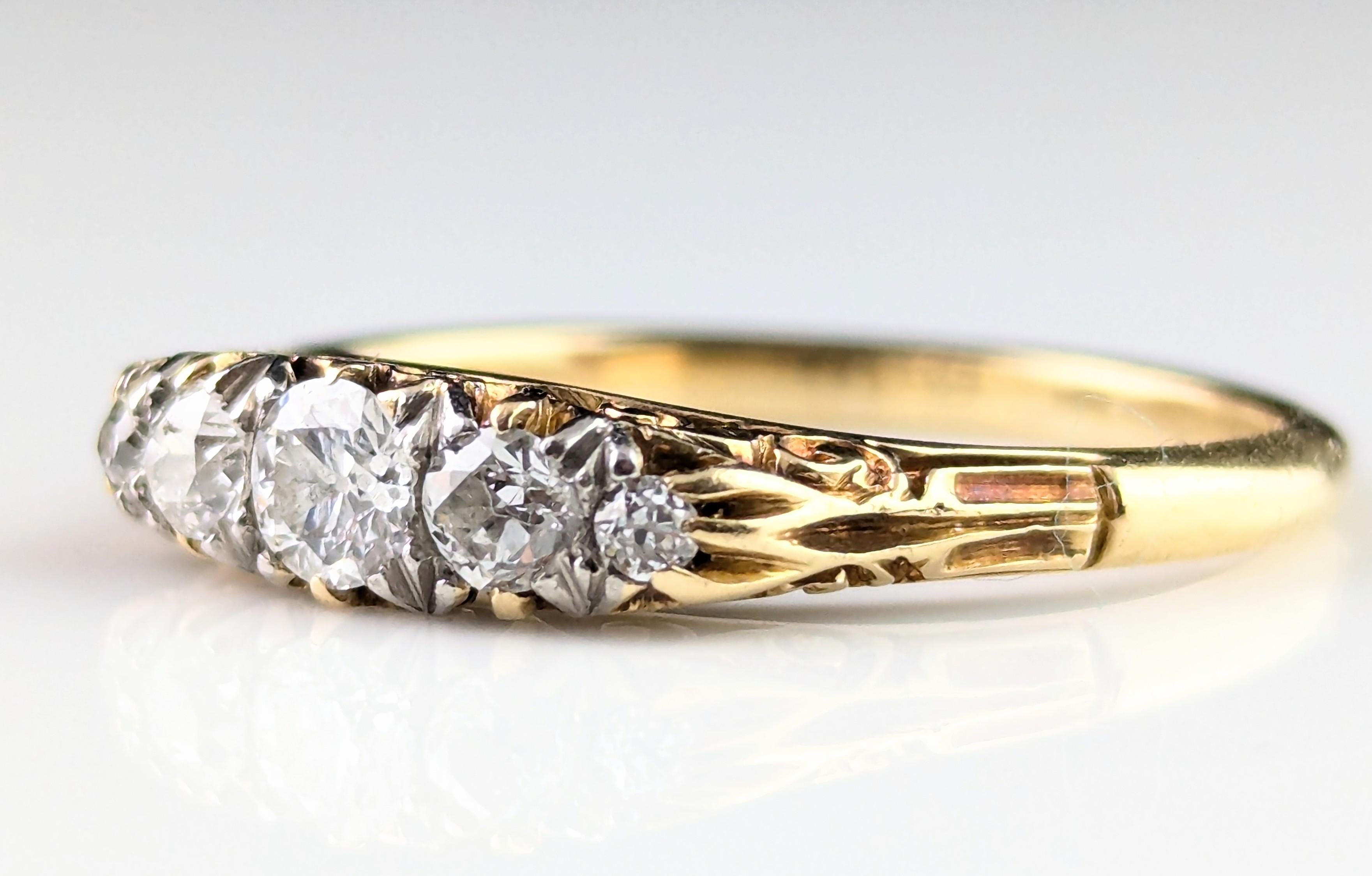 Vintage Diamond five stone ring, 18k yellow gold For Sale 4