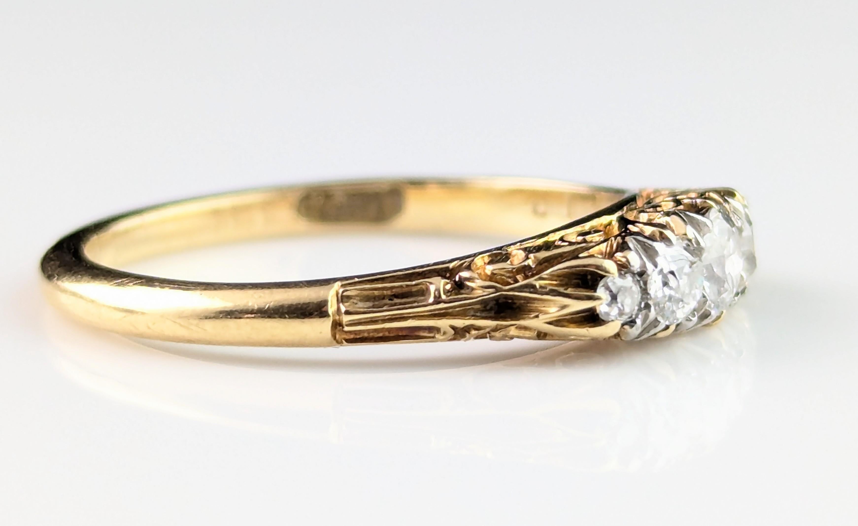 Vintage Diamond five stone ring, 18k yellow gold For Sale 8