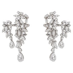 Pendientes vintage con racimo de flores de diamantes en ambos lados, en oro blanco