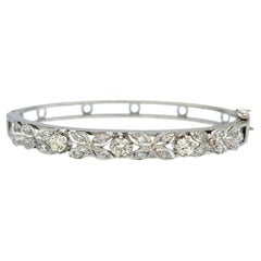 Vintage Diamond Flower Motif Hinged Bangle Armband in 14 Karat Weißgold