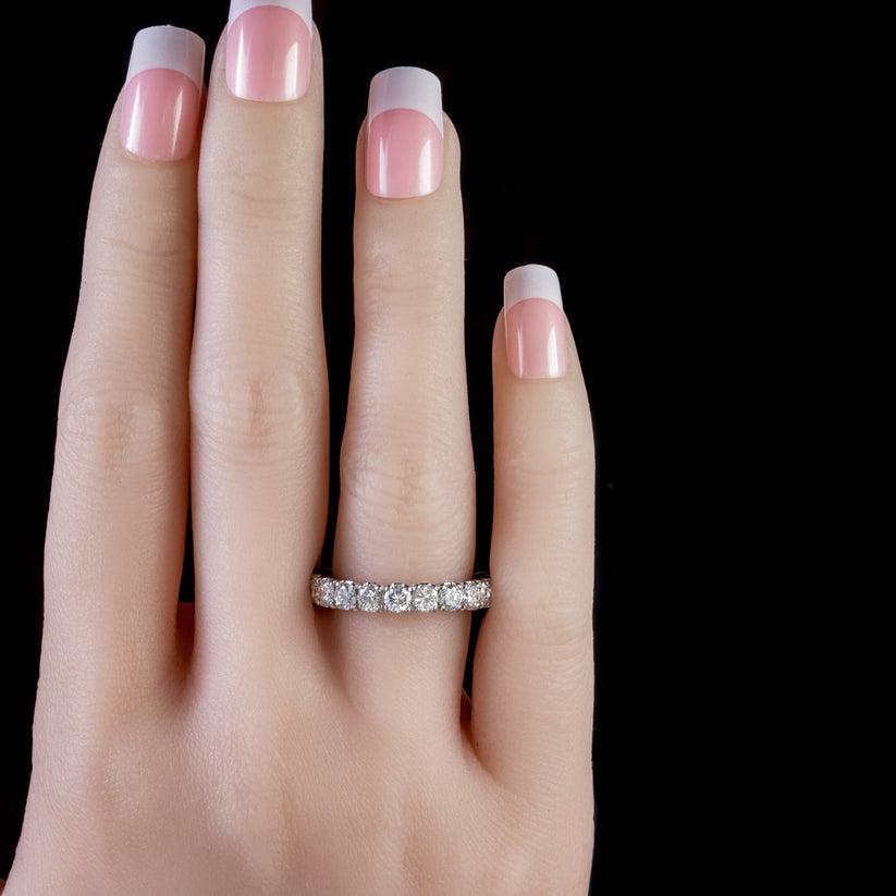 Women's Vintage Diamond Full Eternity Ring in 3.15 Carat of Diamond For Sale