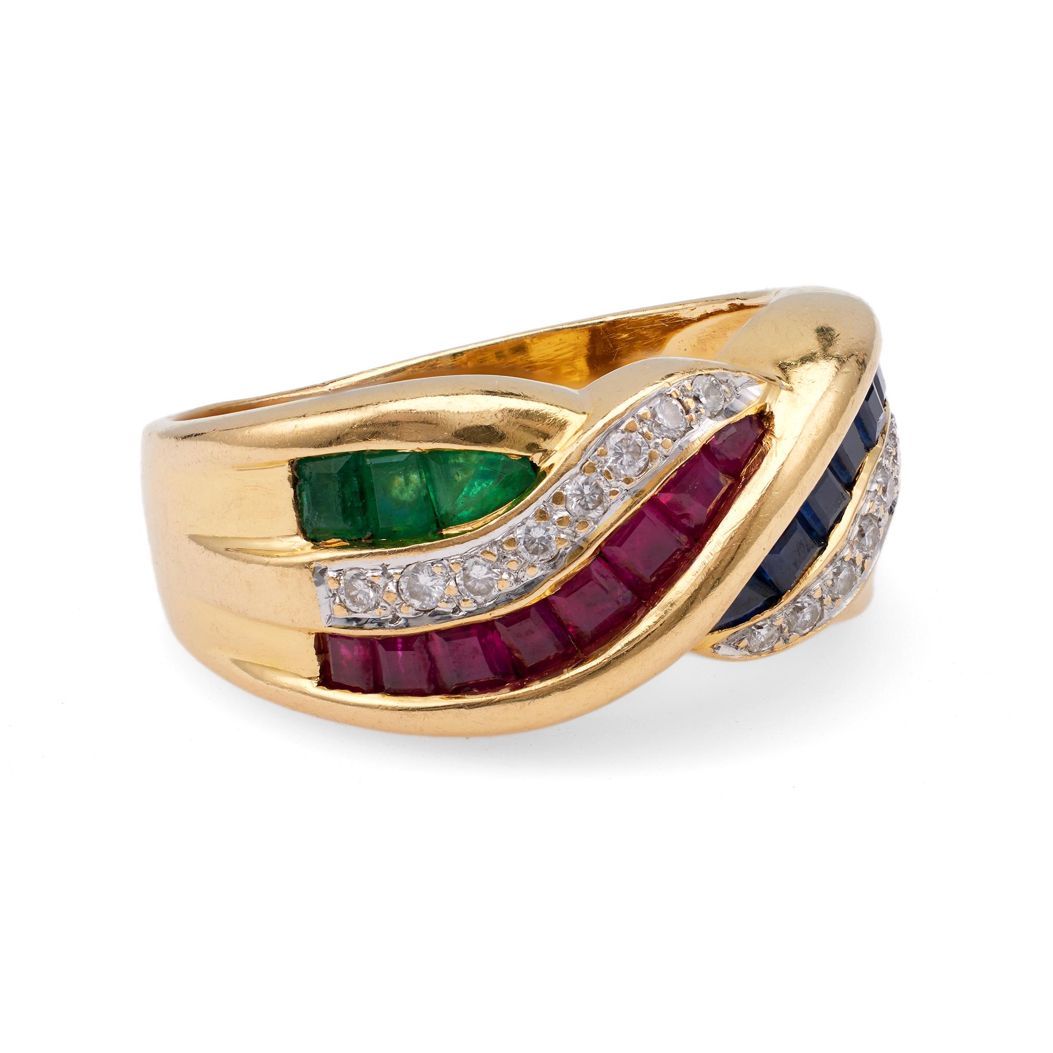 Vintage Diamond Gemstone 18k Yellow Gold Ring In Good Condition For Sale In Beverly Hills, CA