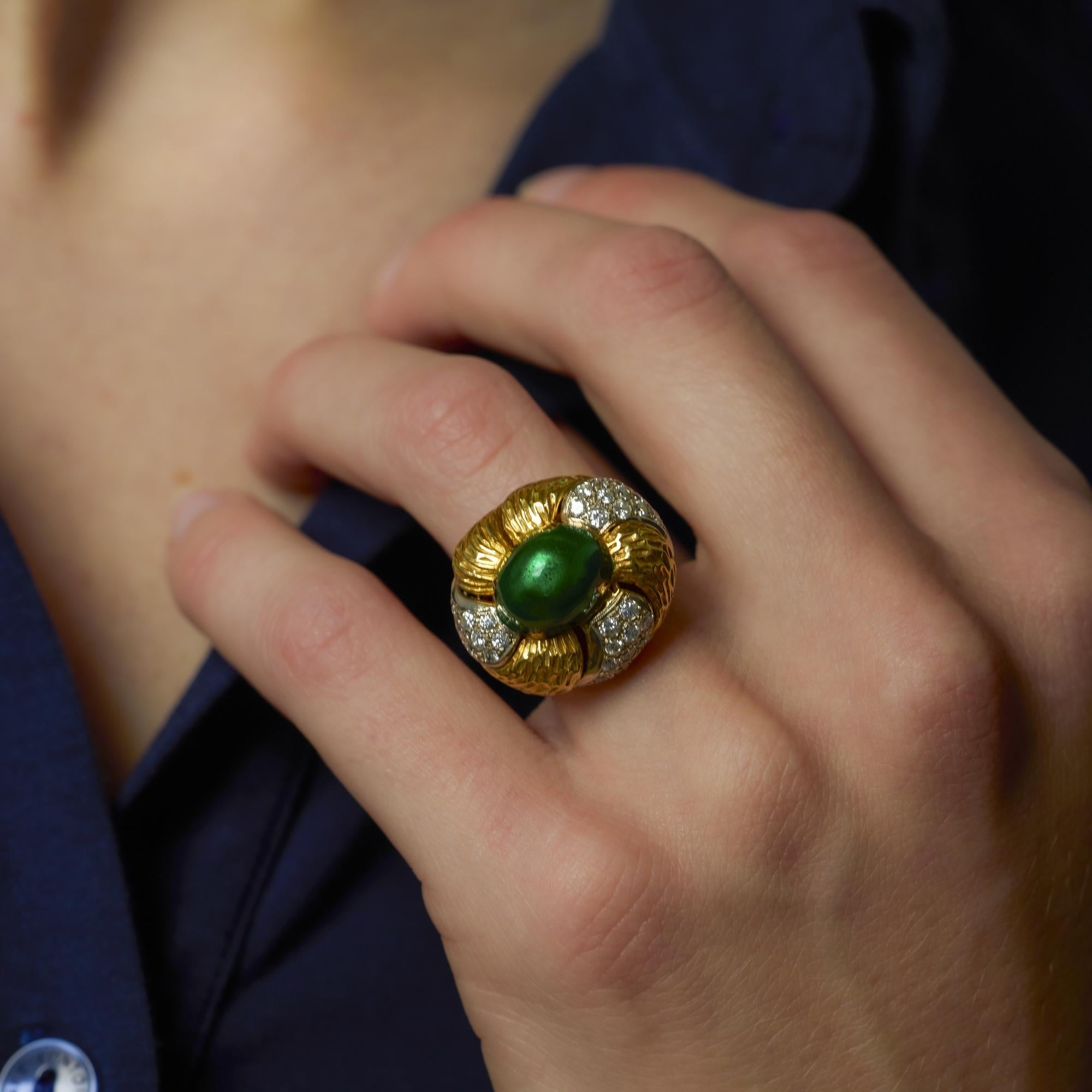 Brilliant Cut Vintage diamond green enamel 18k yellow gold cocktail ring For Sale