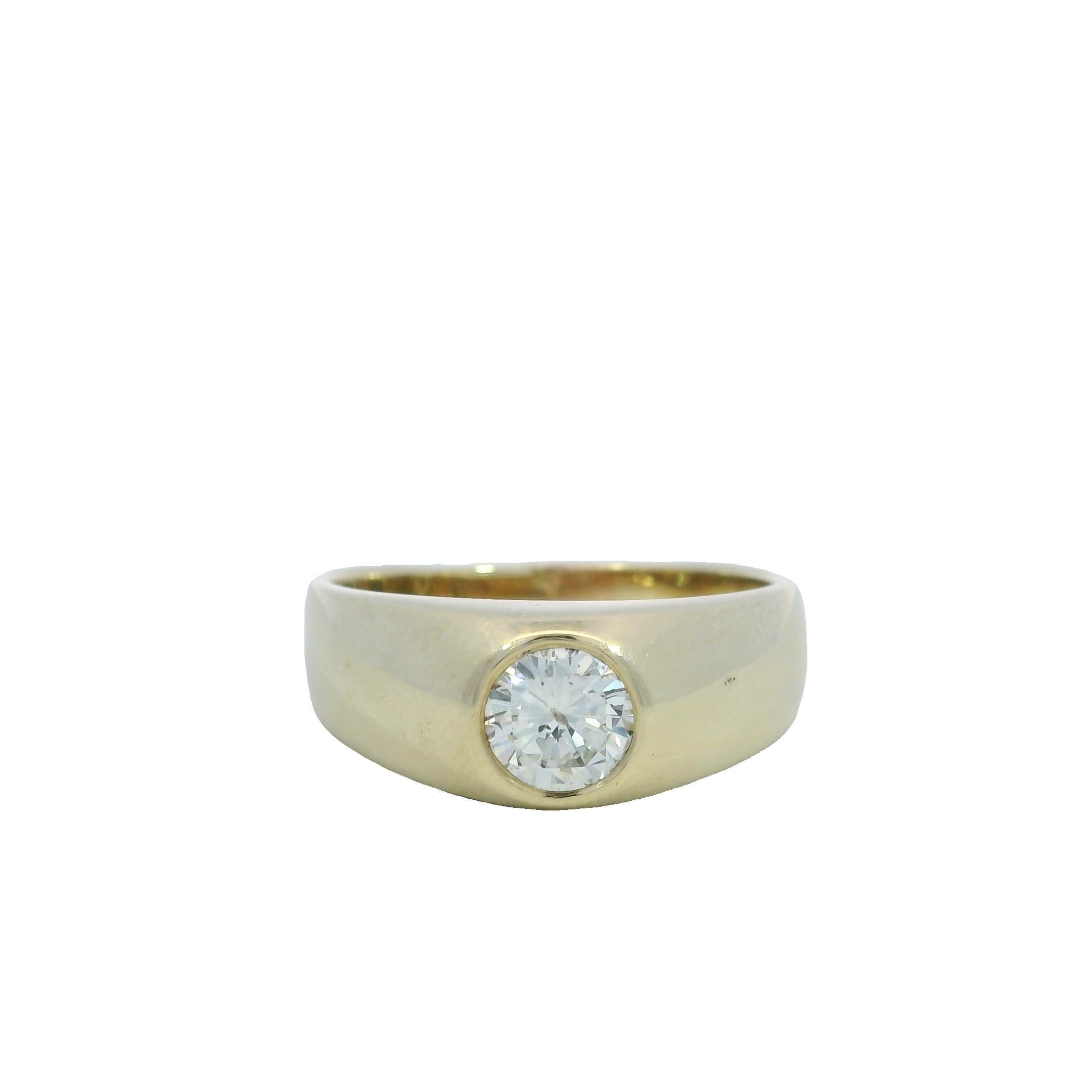 Taille ronde Bague tzigane vintage en or jaune 14K sertie d'un diamant avec chaton ~.63ct au centre en vente