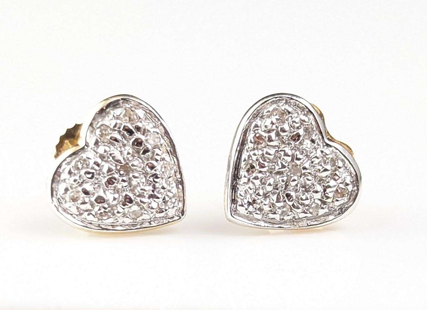 Vintage Diamond heart stud earrings, 9kt gold  For Sale 5