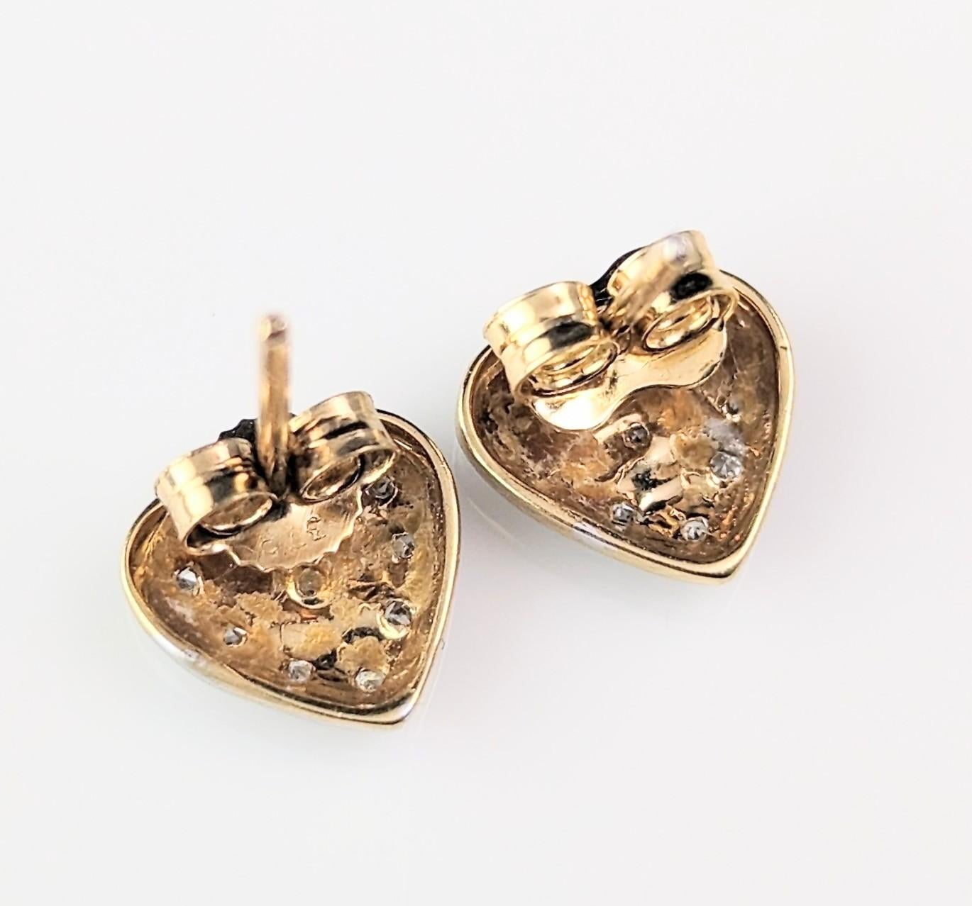 Vintage Diamond heart stud earrings, 9kt gold  For Sale 3