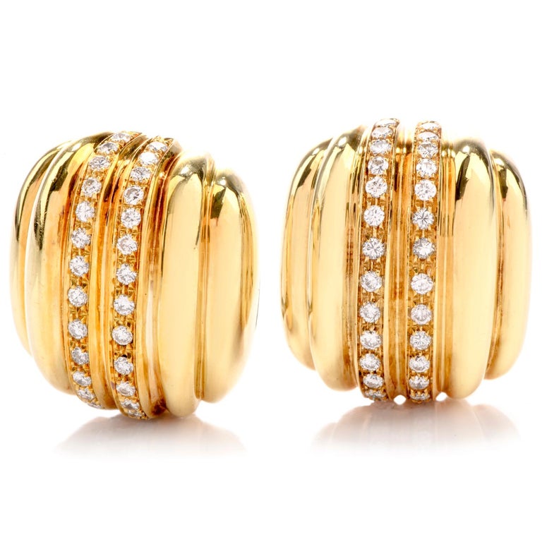Vintage Diamond Italian 18 Karat Ribbed ClipOn Earrings For Sale at