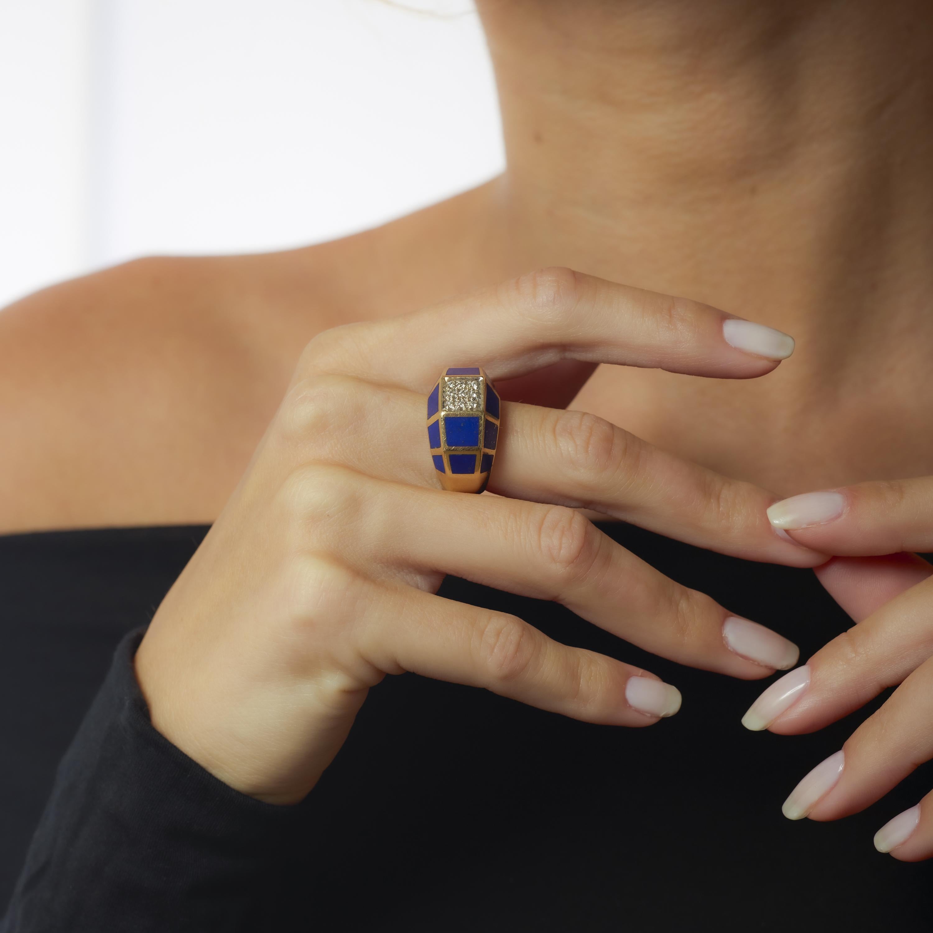 Taille brillant Bague vintage en or jaune 14k avec diamant et lapis-lazuli en vente