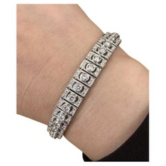 Vintage Diamond Link Bracelet 6.00 Carats Total Weight in Platinum