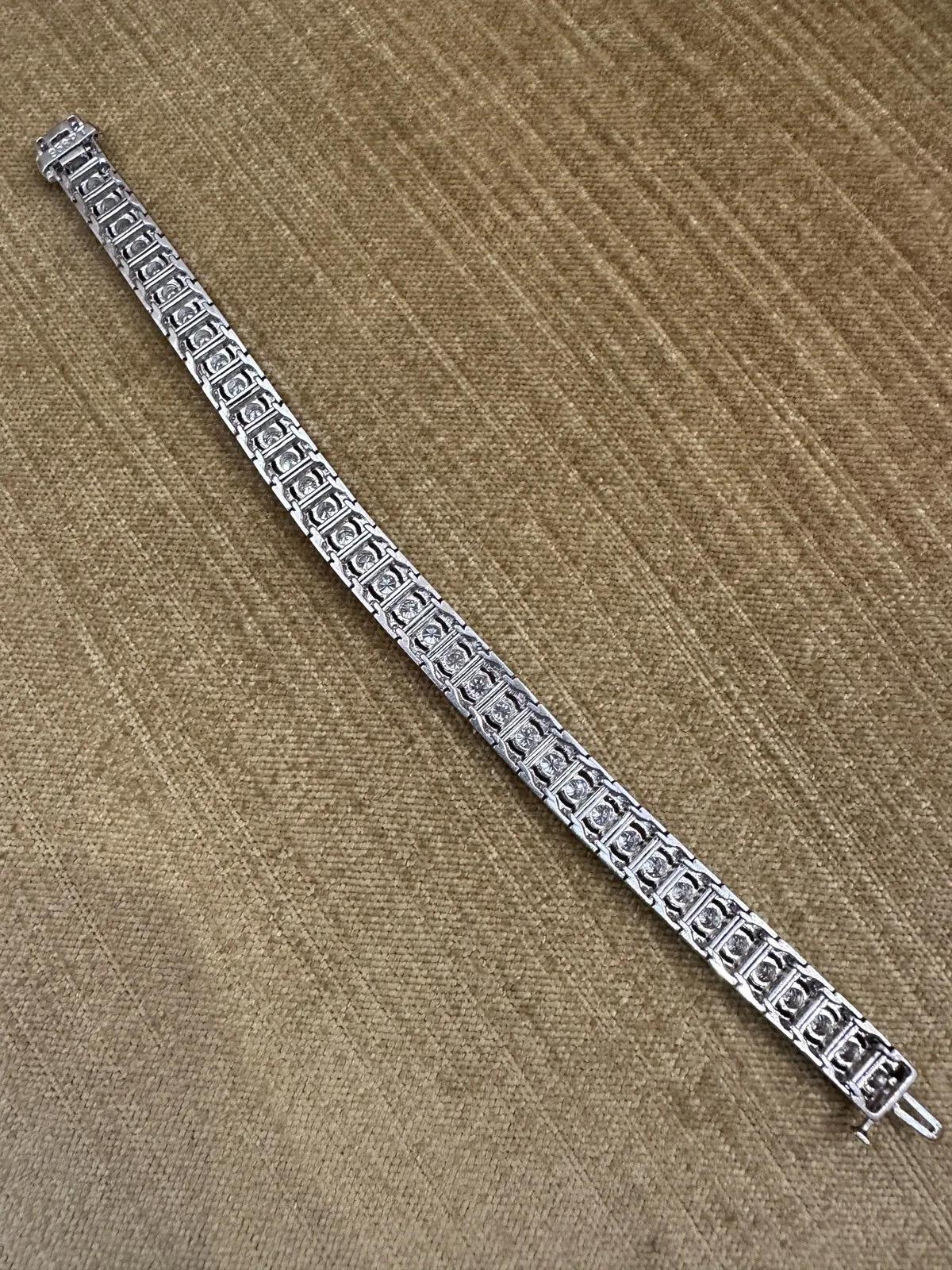 Round Cut Vintage Diamond Link Bracelet 6.00 Carats Total Weight in Platinum For Sale