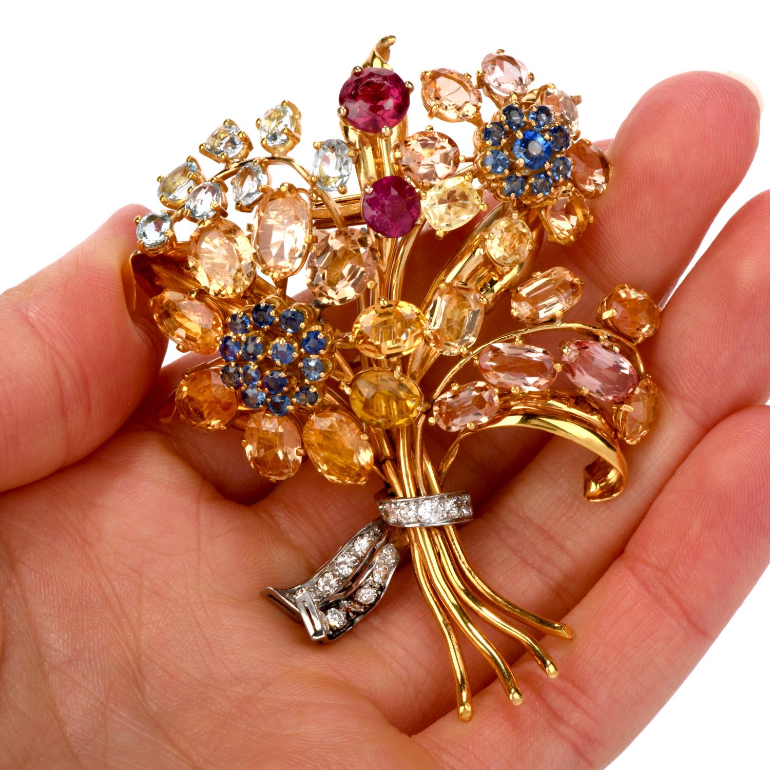 Vintage Diamond GIA Natural Sapphire 18K Gold Flower Bouquet Clip Brooch-pin In Excellent Condition In Miami, FL