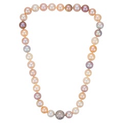 Vintage diamond multicolored pearl 18k white gold necklace