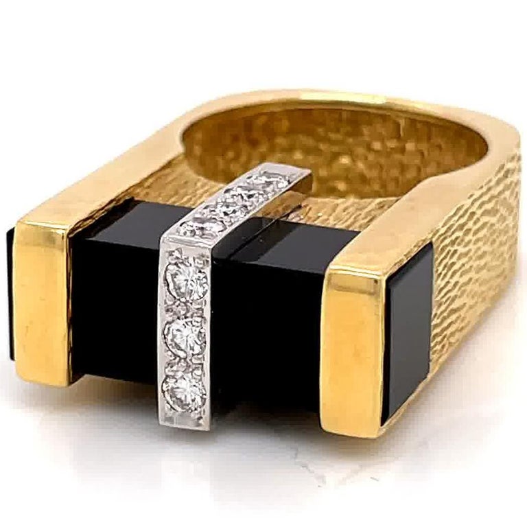 Vintage Diamond Onyx 18 Karat Gold Brutalist Ring For Sale at 1stDibs