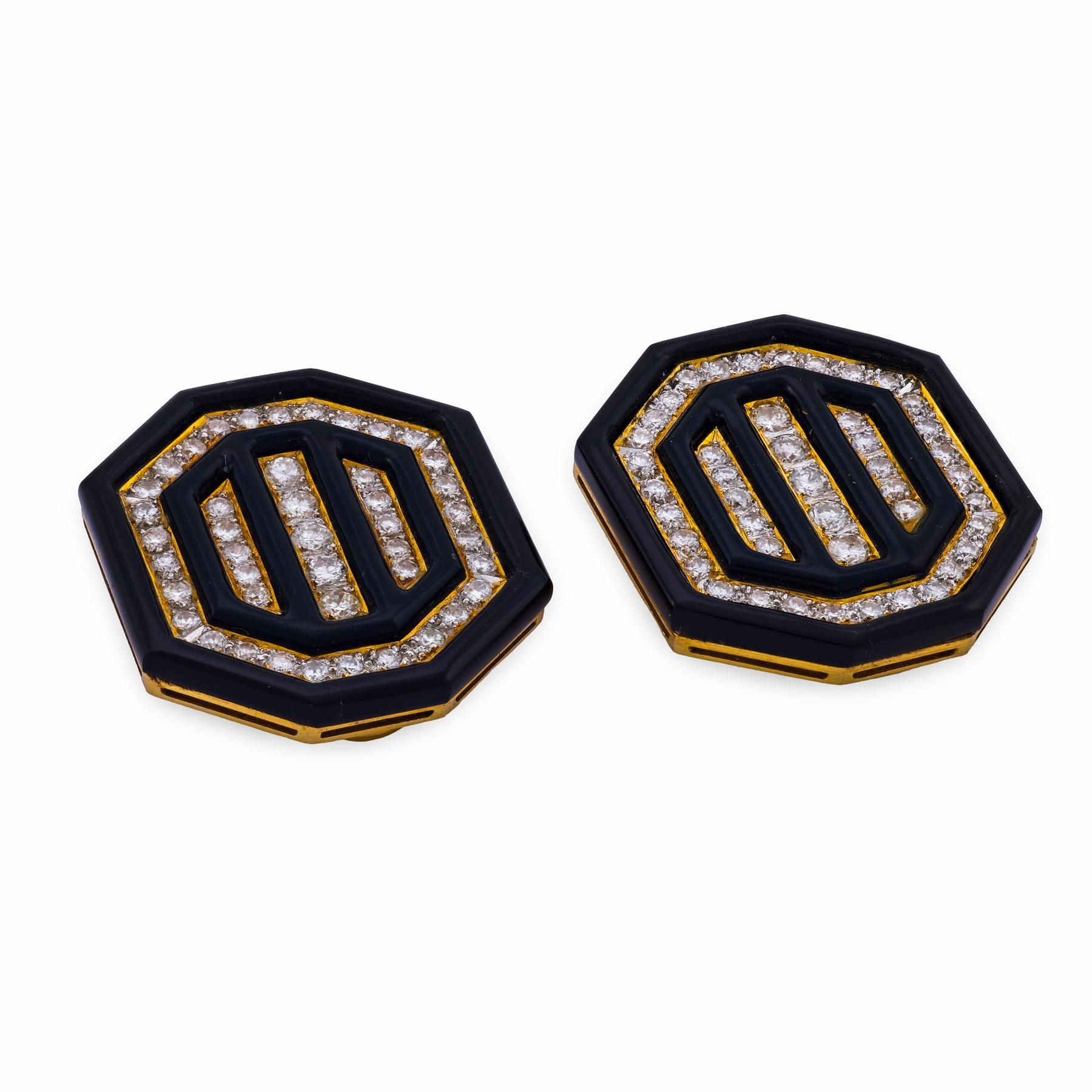 Orecchini a clip d'epoca in oro giallo 18 carati con diamante e onice In condizioni buone in vendita a Beverly Hills, CA