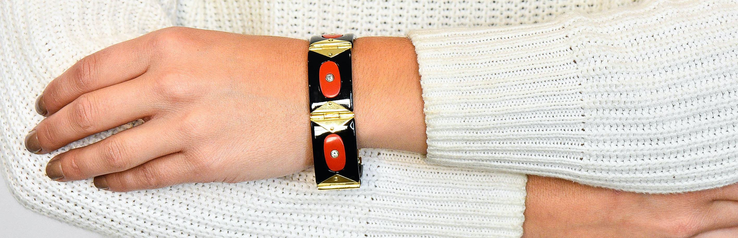 Vintage Diamond Onyx Red Coral 18 Karat Gold Swiss Geometric Link Bracelet 7