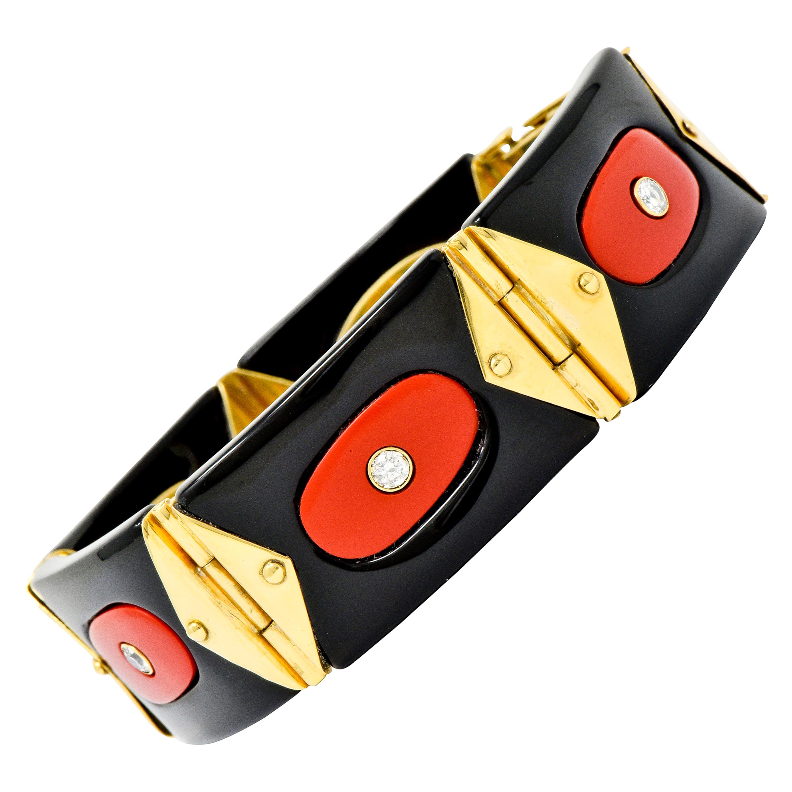 Vintage Diamond Onyx Red Coral 18 Karat Gold Swiss Geometric Link Bracelet