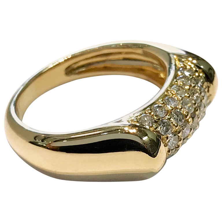Vintage Diamond Pavé 18 Karat Gold Ring For Sale