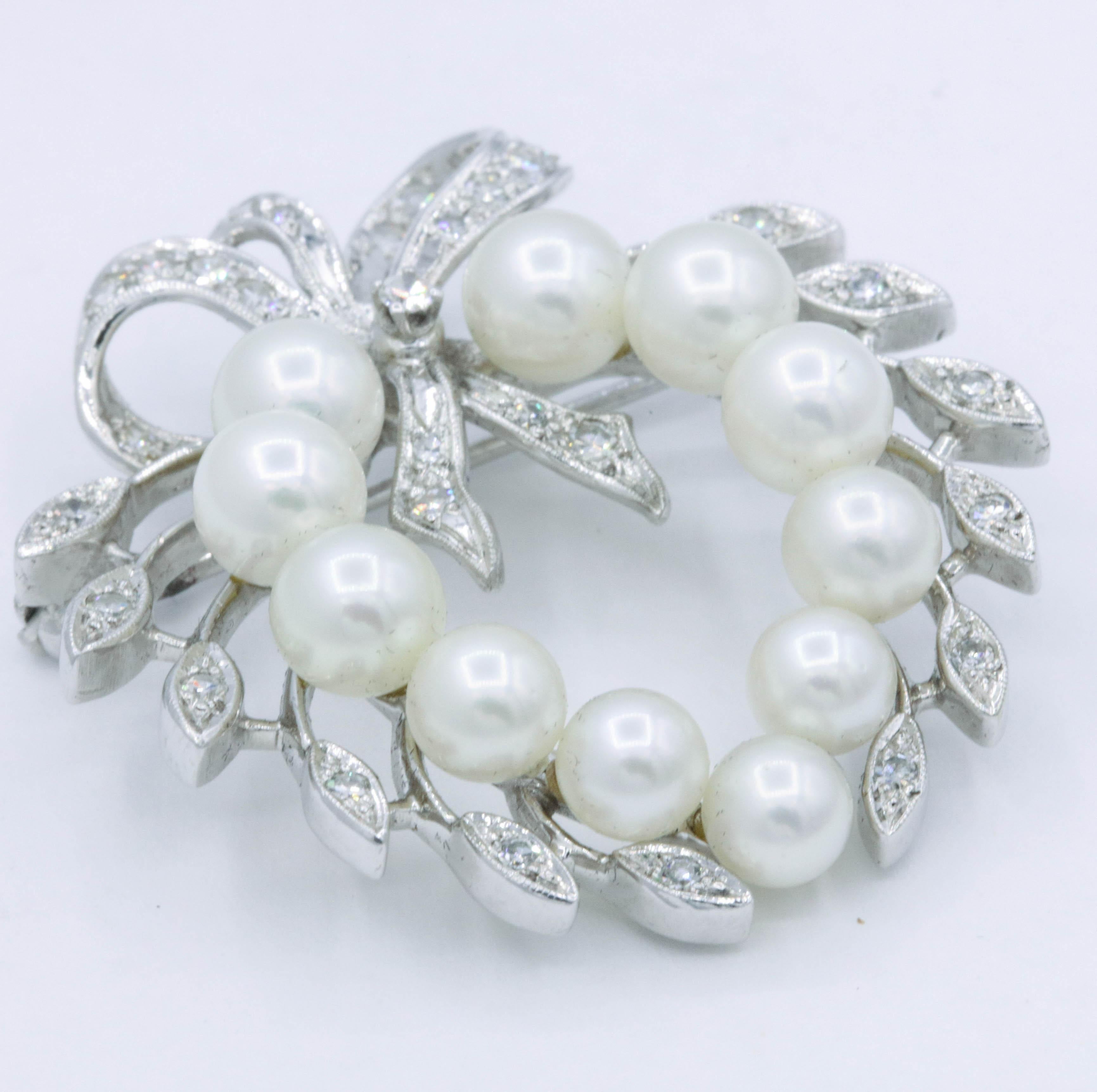 Vintage Diamond Pearl Bow Motif Brooch In Excellent Condition In New York, NY