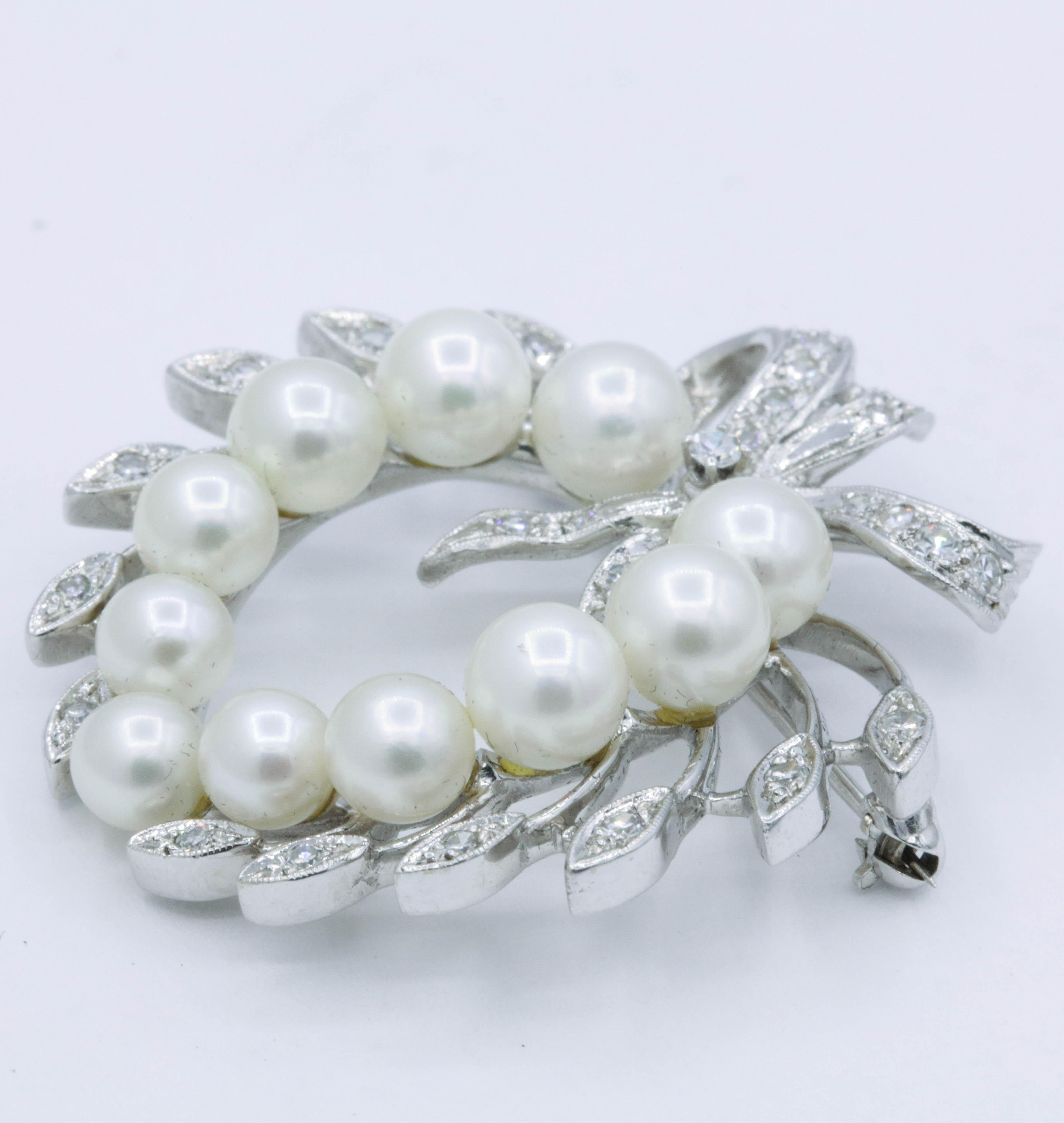 Women's Vintage Diamond Pearl Bow Motif Brooch