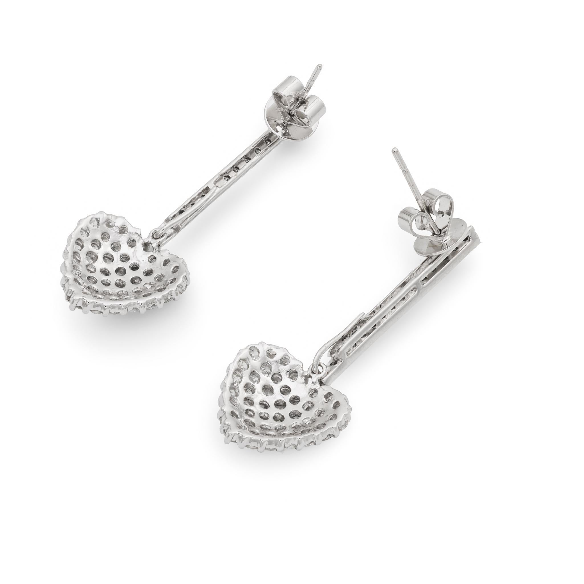 Orecchini a goccia con diamante d'epoca in platino e oro bianco 14 carati In condizioni buone in vendita a Beverly Hills, CA