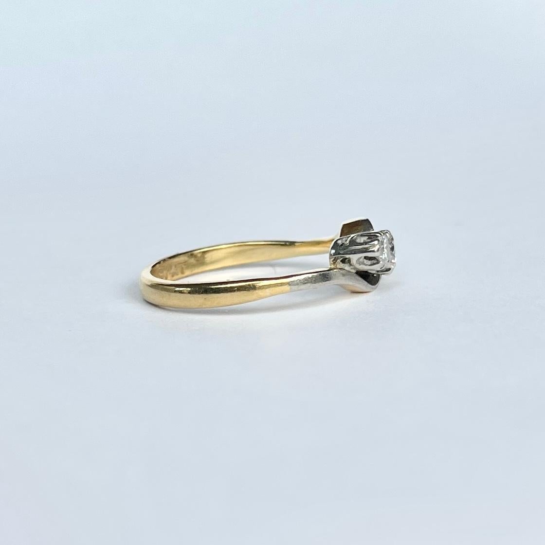 Vintage Diamond Platinum 18 Carat Gold Three-Stone Ring For Sale 1